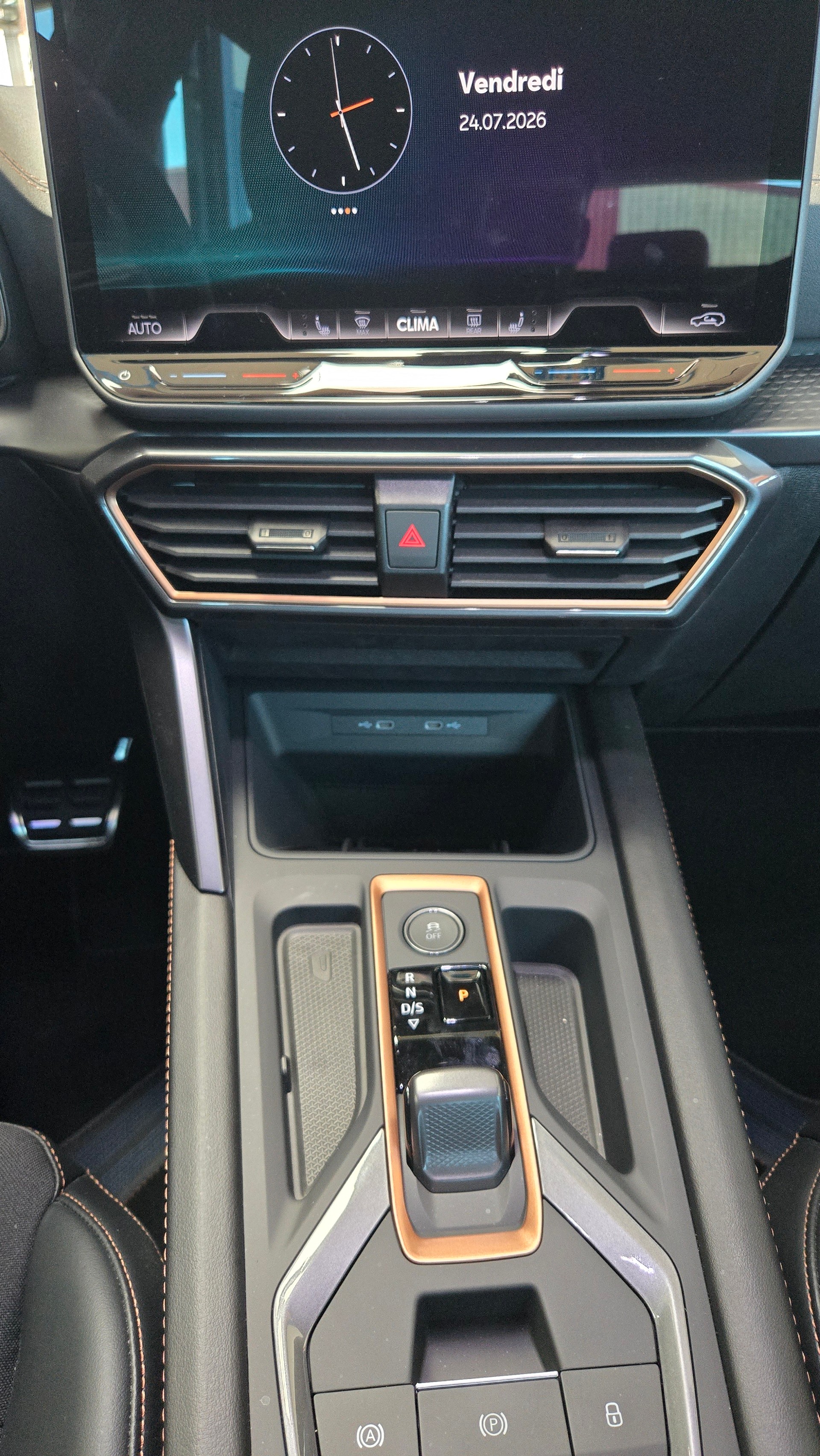CUPRA Formentor 1.5 TSI DSG-image-9