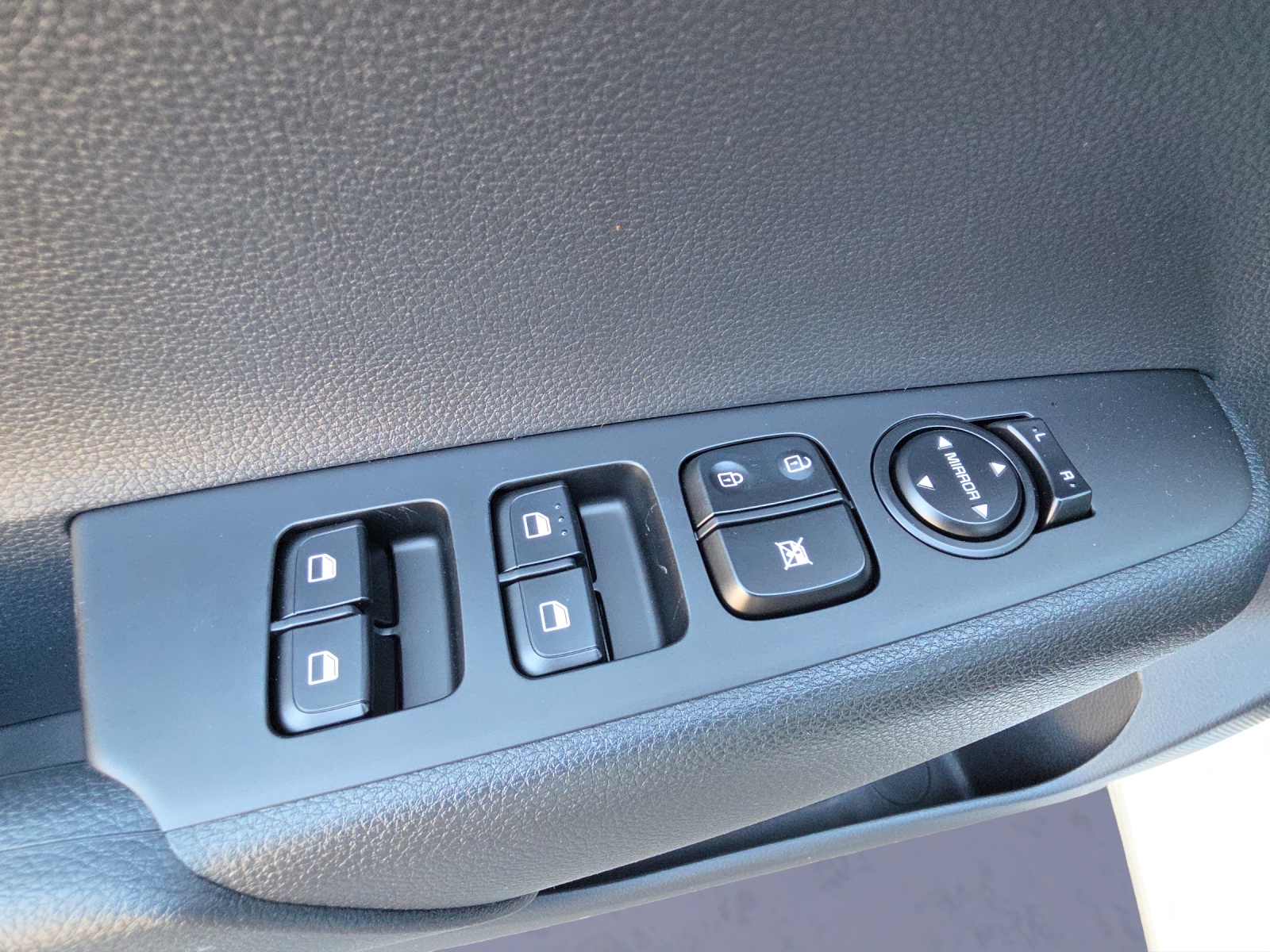 KIA Picanto 1.0 GDi-image-12