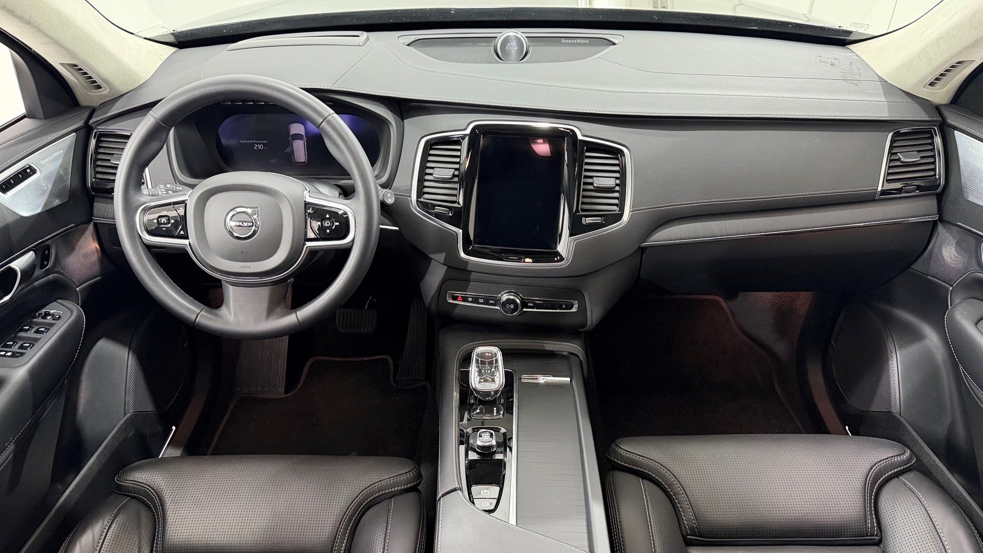 VOLVO XC90 2.0 T8 TE Ultimate Dark 7-image-4