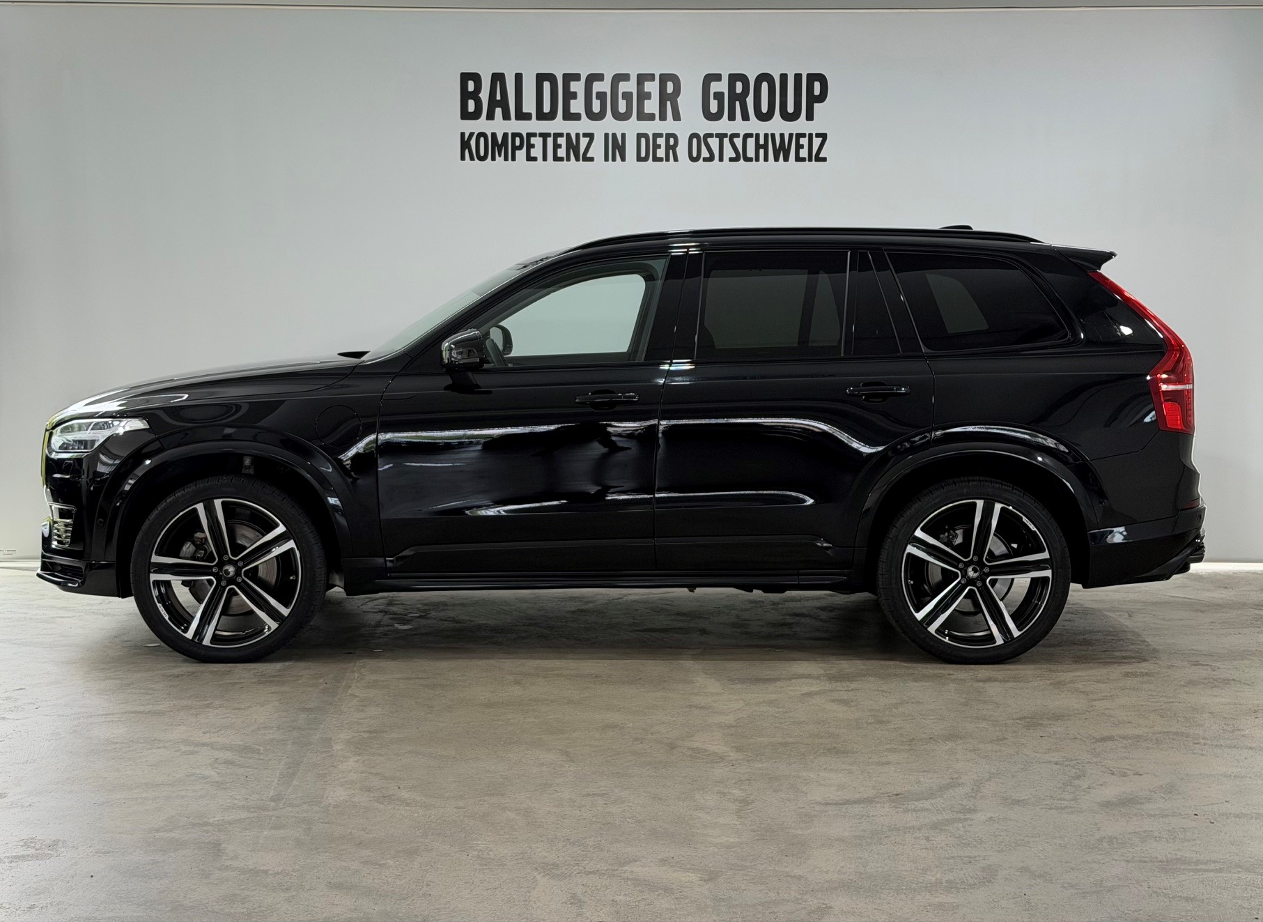 VOLVO XC90 2.0 T8 TE Ultimate Dark 7-image-1