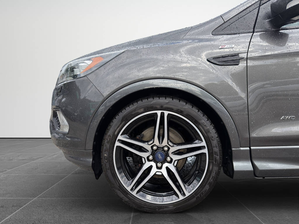 FORD Kuga 2.0 TDCi 180 ST-Line FPS-image-18