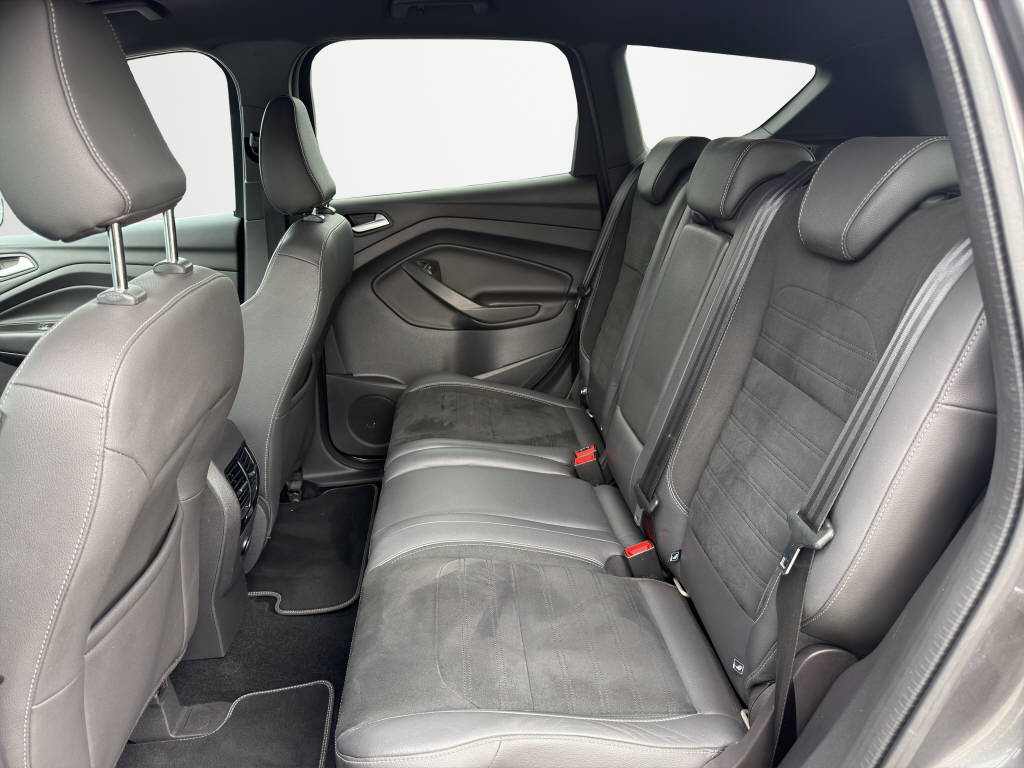 FORD Kuga 2.0 TDCi 180 ST-Line FPS-image-14