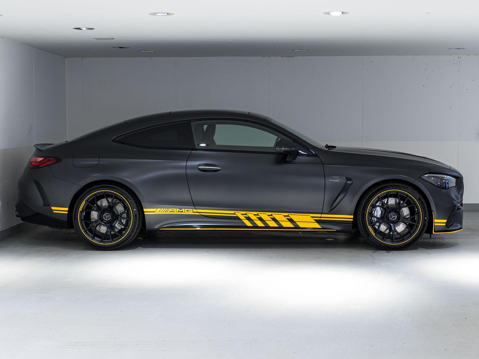 MERCEDES-BENZ CLE 53 AMG 4MATIC+ Coupé-image-1