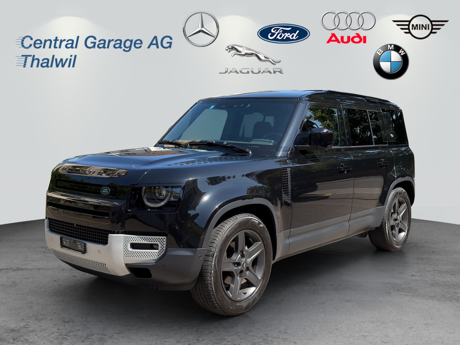 LAND ROVER Defender 110 3.0 D I6 200 SE AWD AT8-image-0