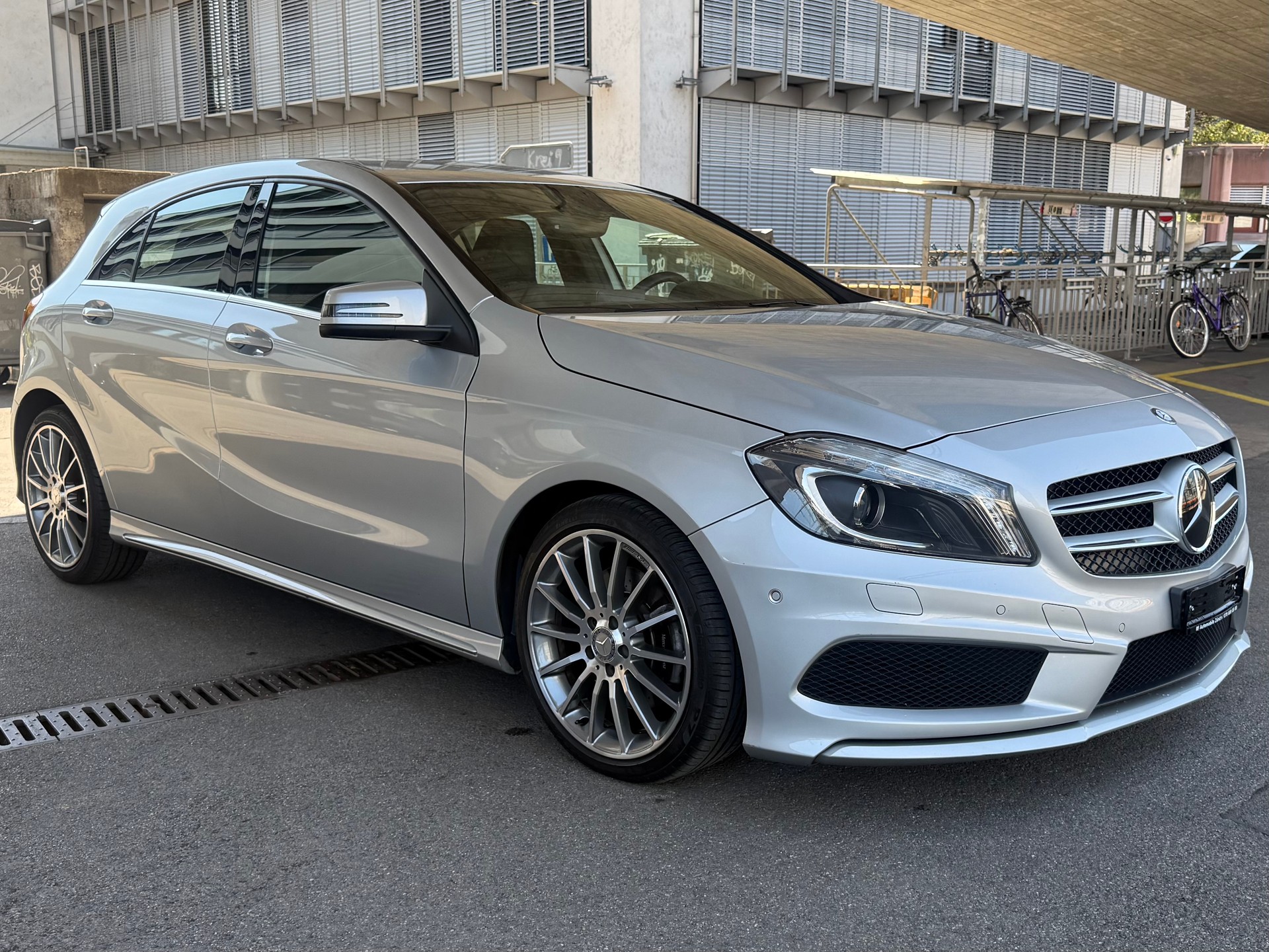 MERCEDES-BENZ A 250 AMG Line 4Matic 7G-DCT-image-0
