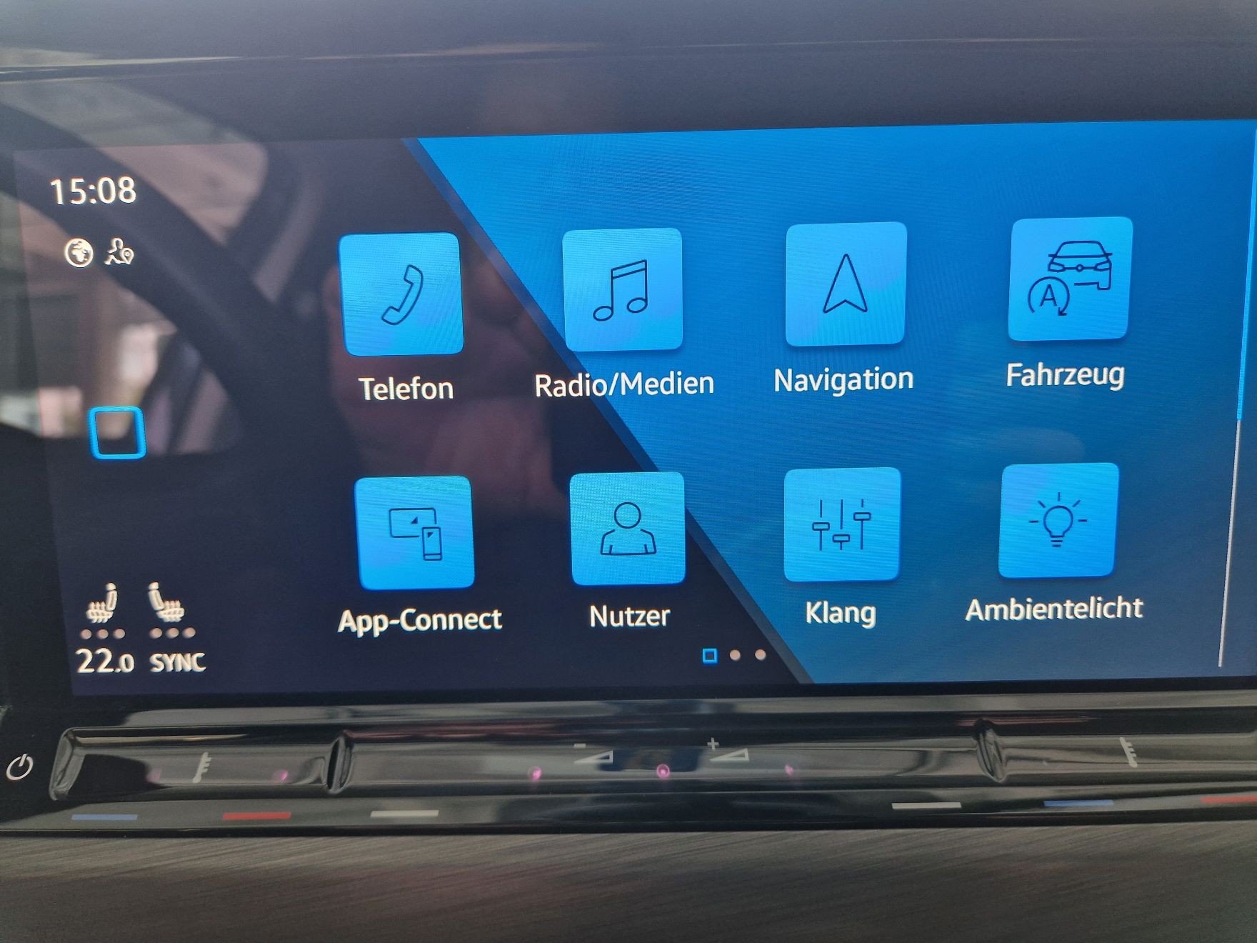 VW Golf Variant 2.0 TSI Style DSG 4Motion-image-12