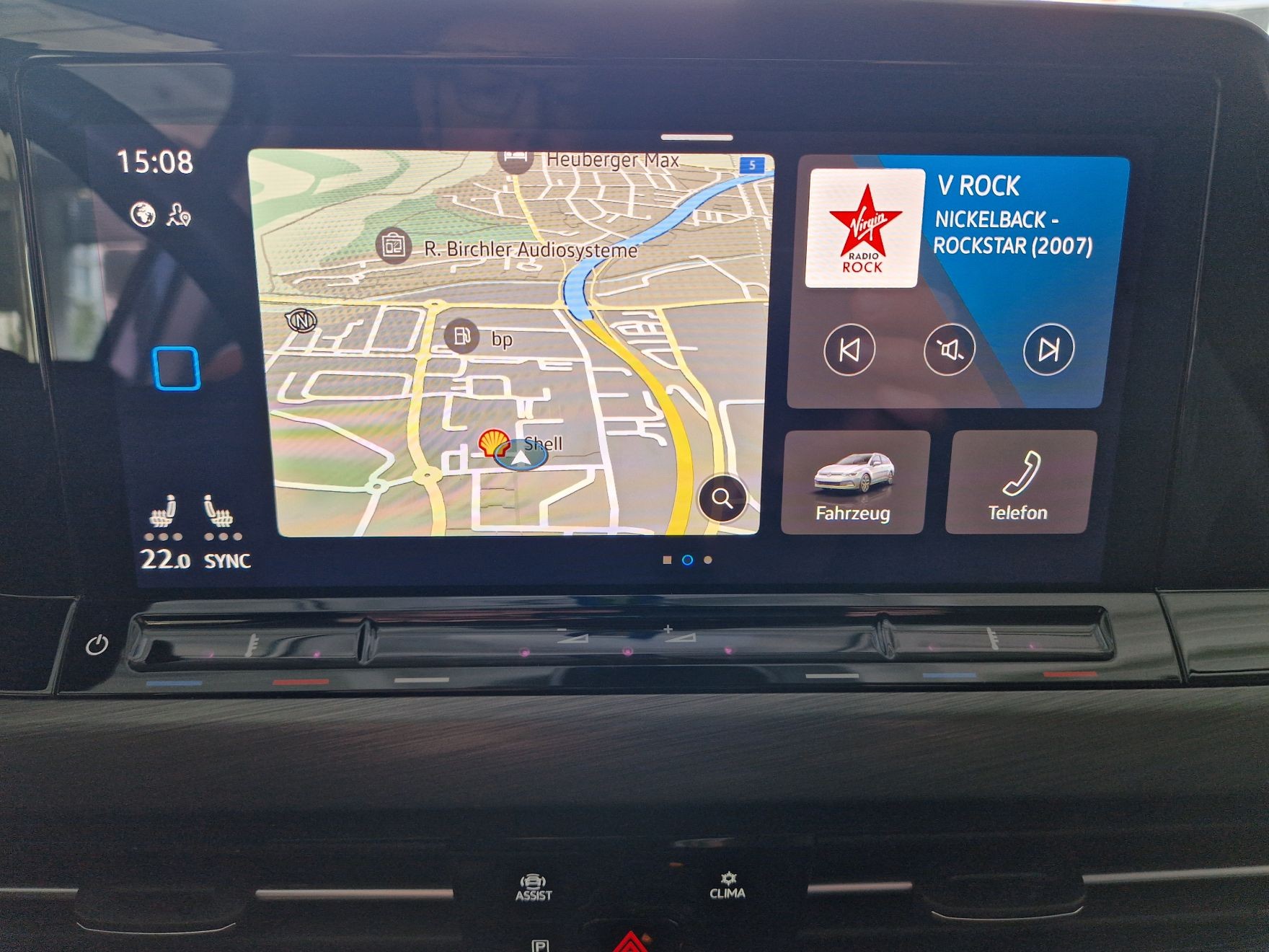 VW Golf Variant 2.0 TSI Style DSG 4Motion-image-11