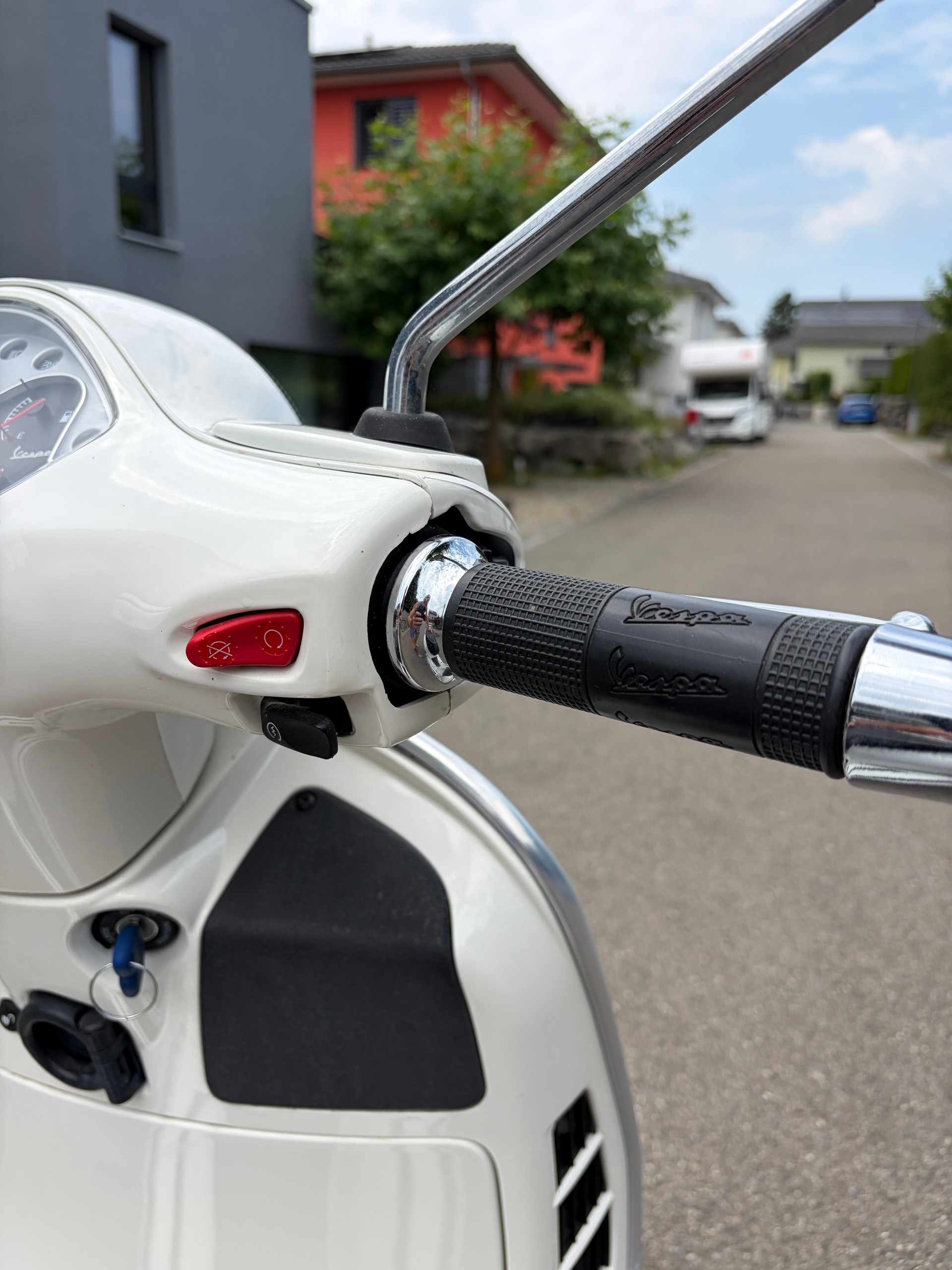 PIAGGIO Vespa GTS Super 300 i.e-image-7
