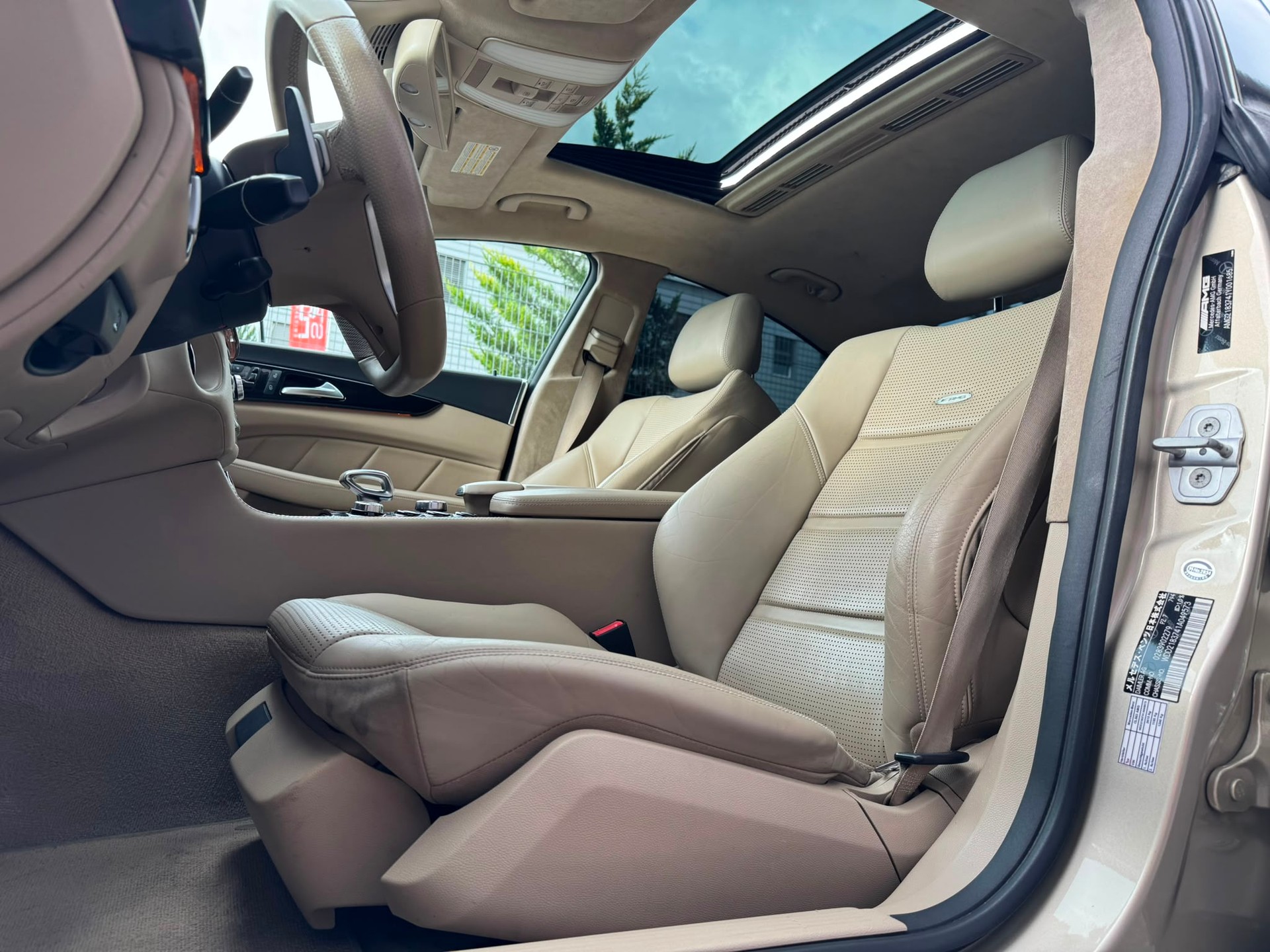 MERCEDES-BENZ MERCEDES-BENZ CLS 63 AMG Speedshift MCT-image-9
