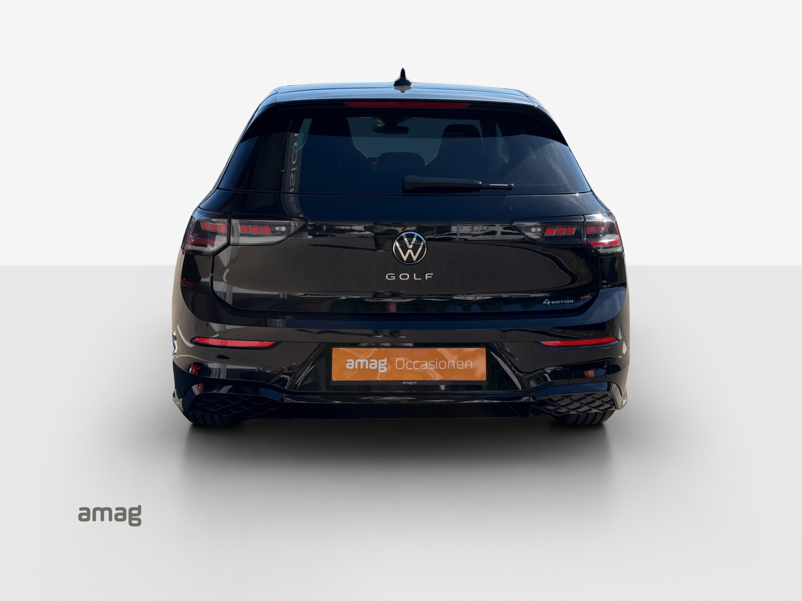 VW Golf 2.0 TSI R-Line DSG 4 Motion-image-3