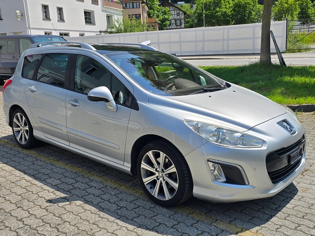 PEUGEOT 308 SW 1.6 16V Turbo Sport Pack Automatic-image-2