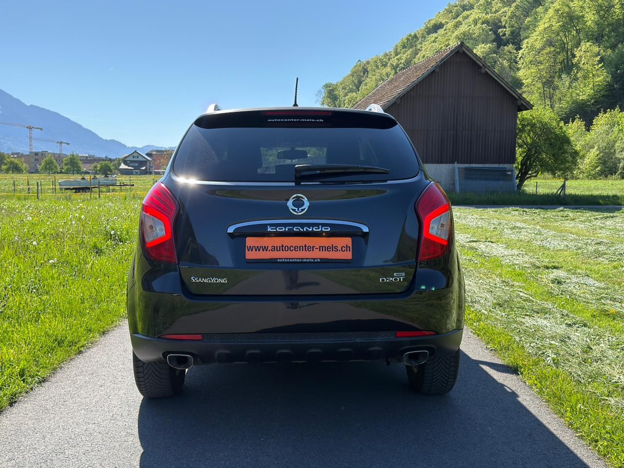 KGM-SsangYong Korando 2.0 e-XDi Sapphire e3-LowE 4WD-image-4
