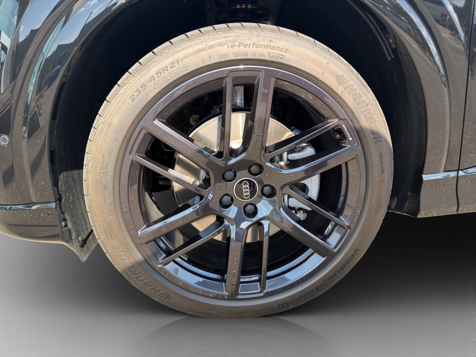 AUDI Q4 e-tron SUV quattro performance-image-15