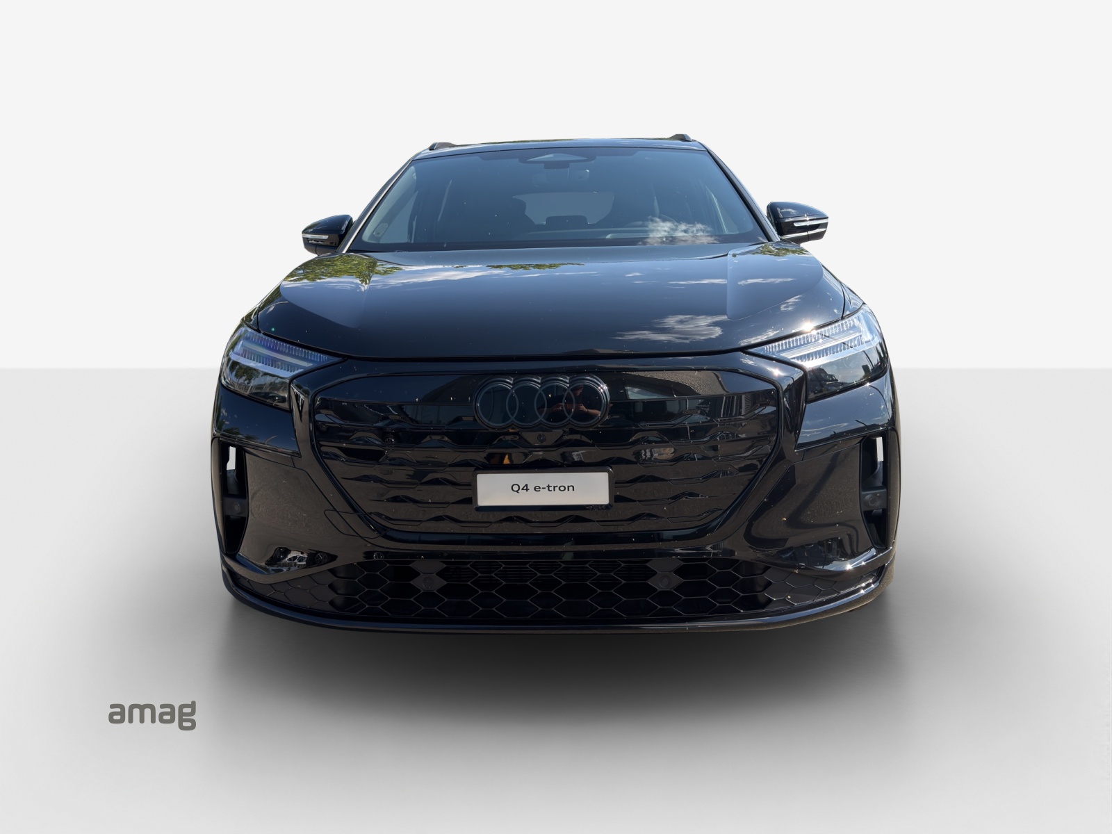 AUDI Q4 e-tron SUV quattro performance-image-6