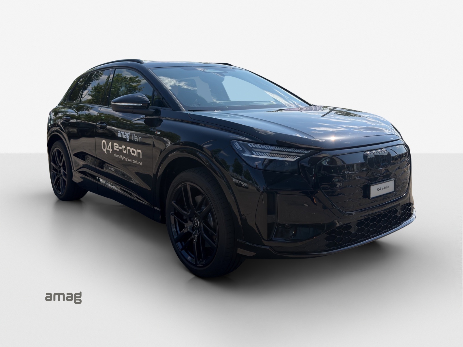 AUDI Q4 e-tron SUV quattro performance-image-5