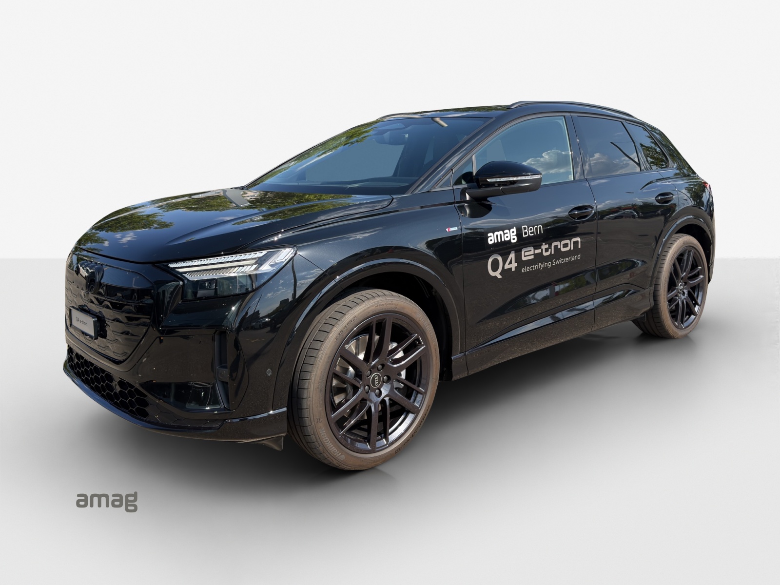 AUDI Q4 e-tron SUV quattro performance-image-0