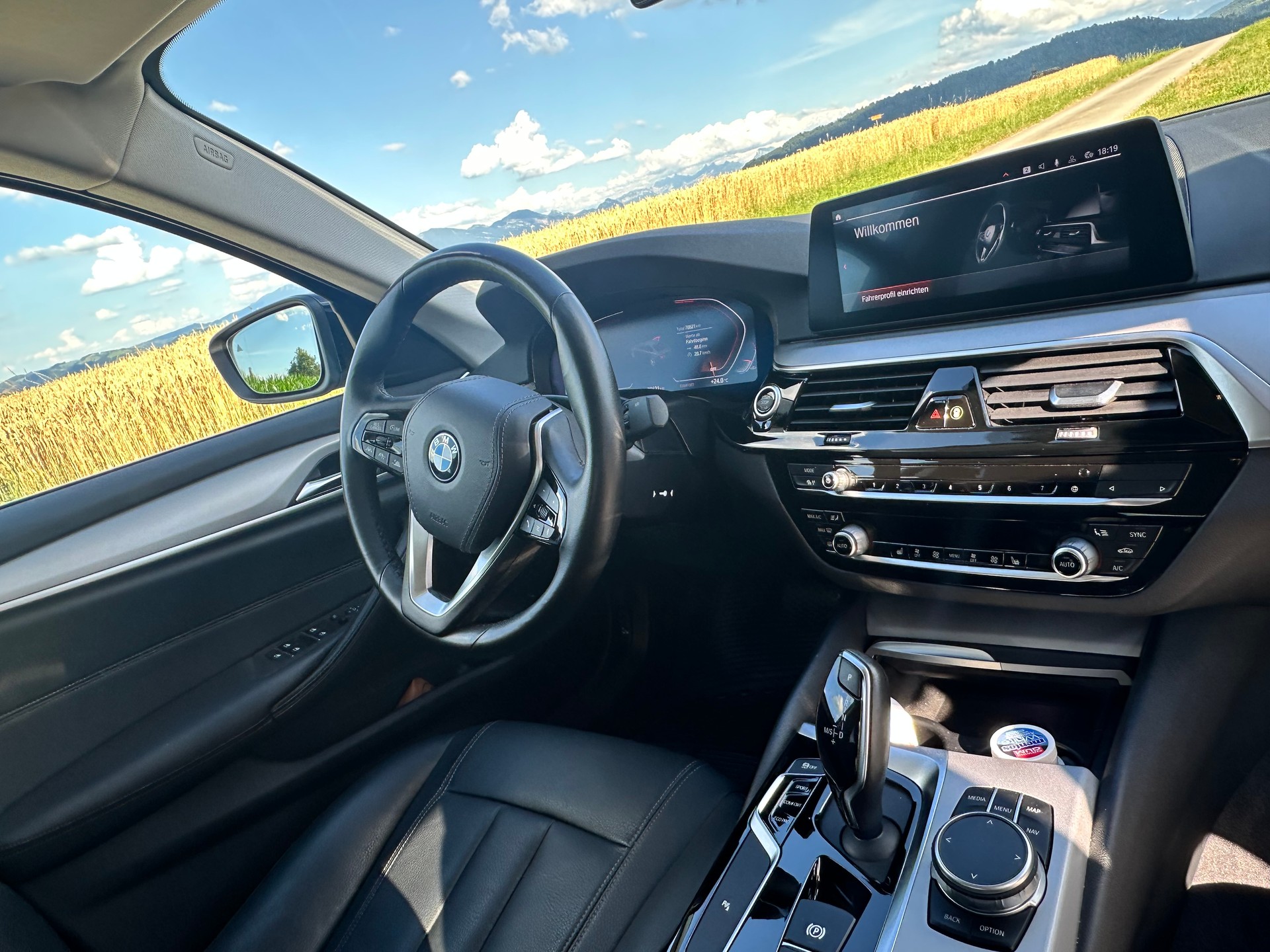 BMW 520d xDrive-image-5
