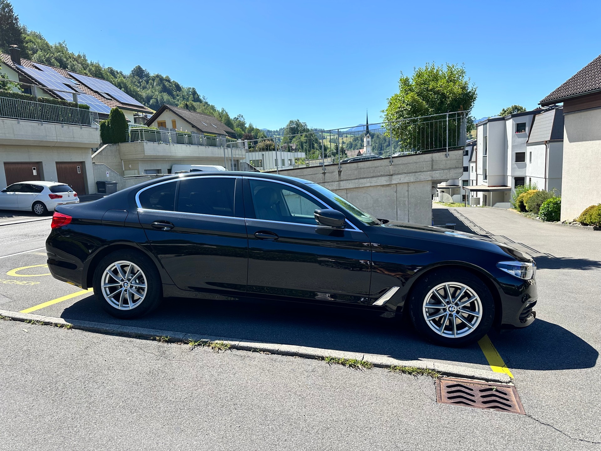 BMW 520d xDrive-image-2