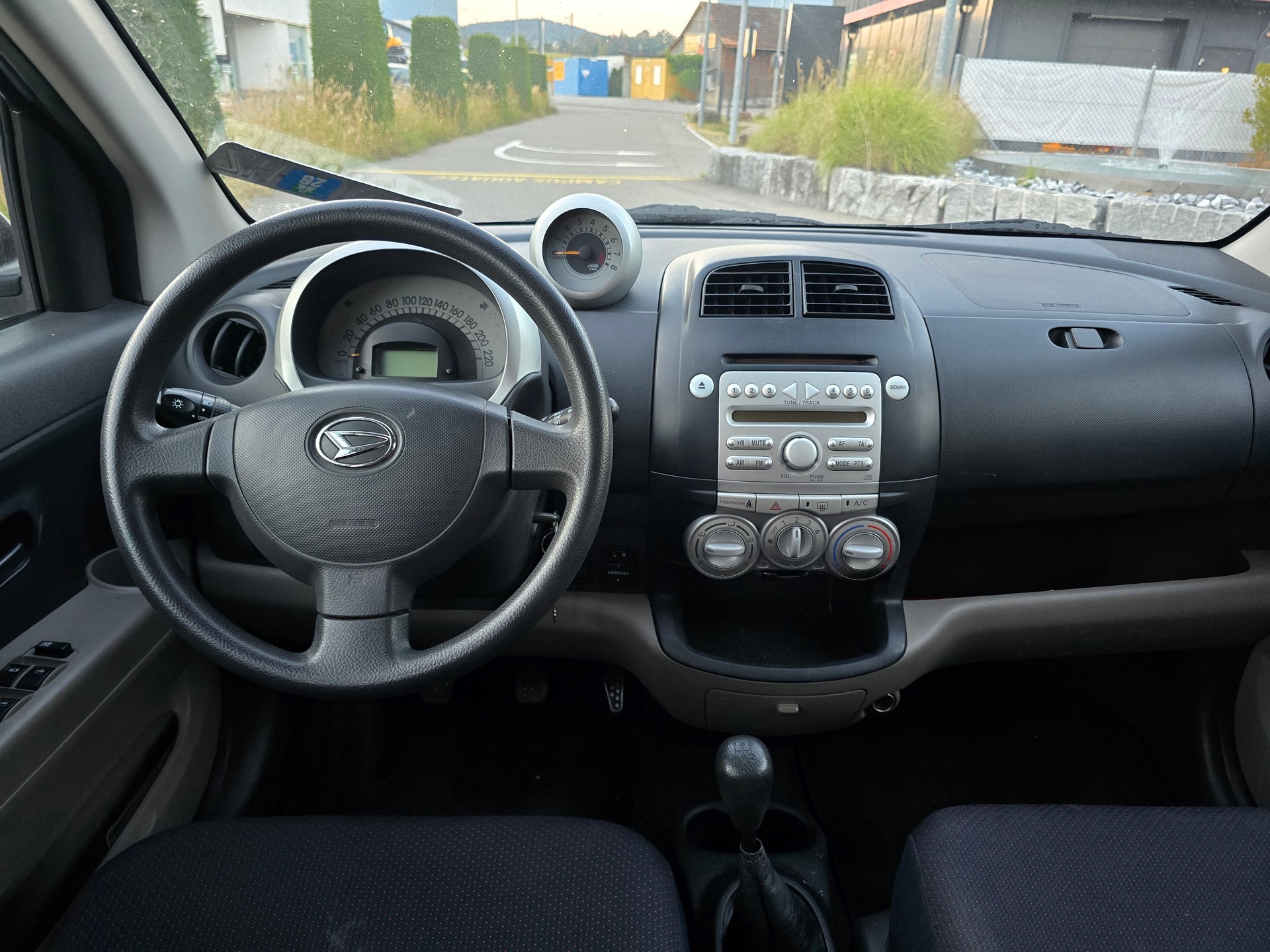 DAIHATSU Sirion 1.3-image-8