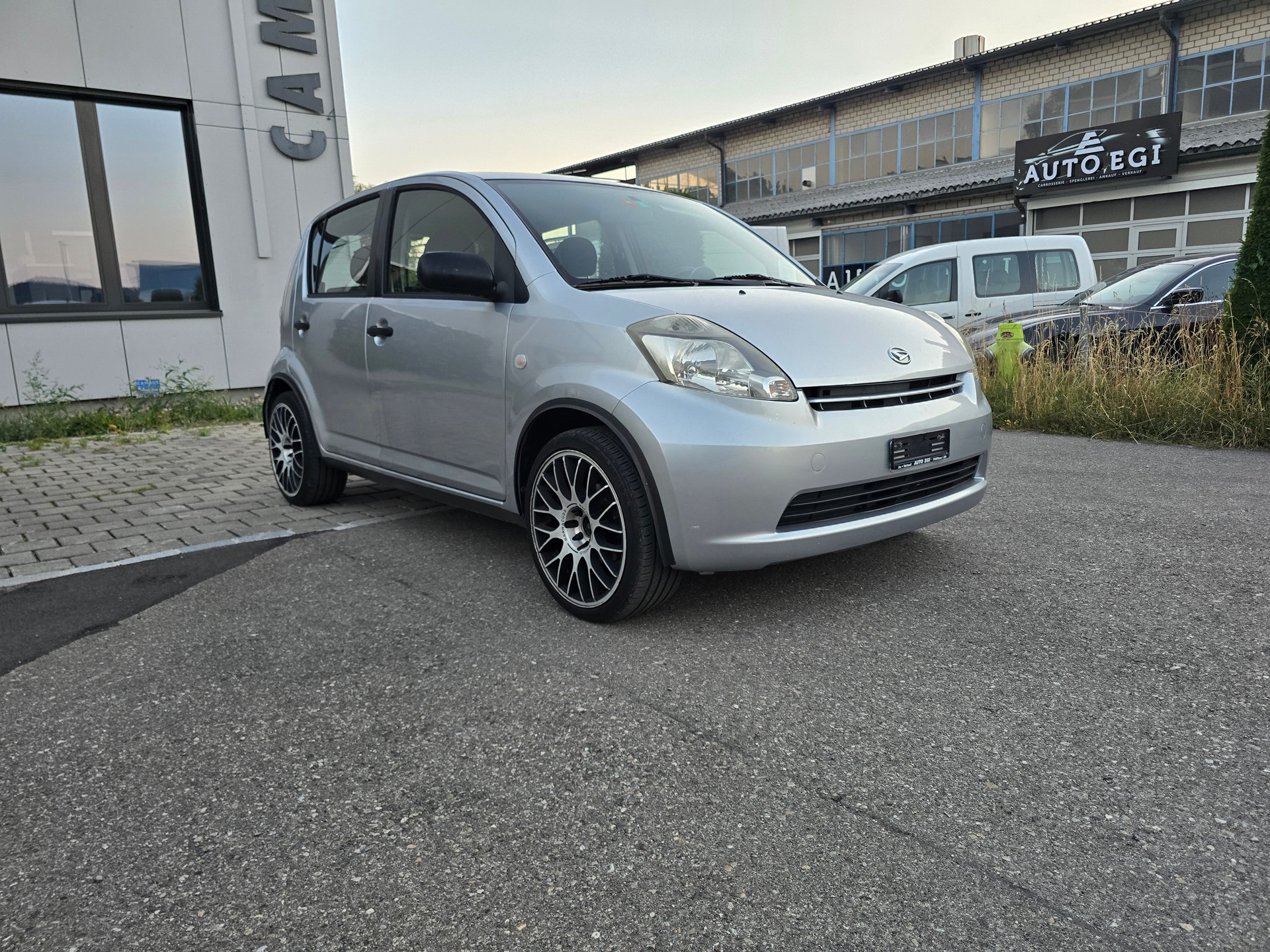 DAIHATSU Sirion 1.3-image-2