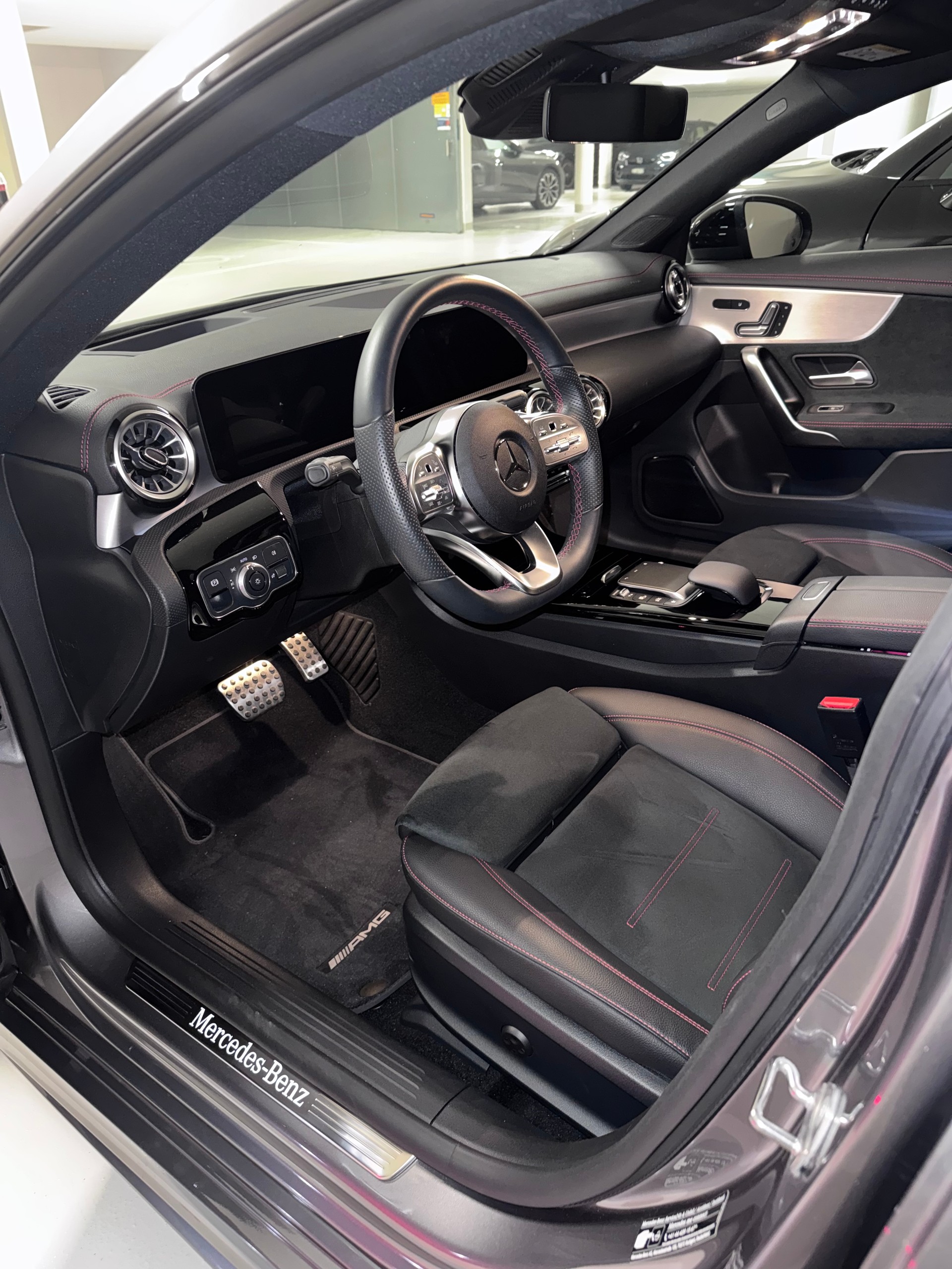 MERCEDES-BENZ CLA 250 Swiss Star AMG Line 4matic-image-2