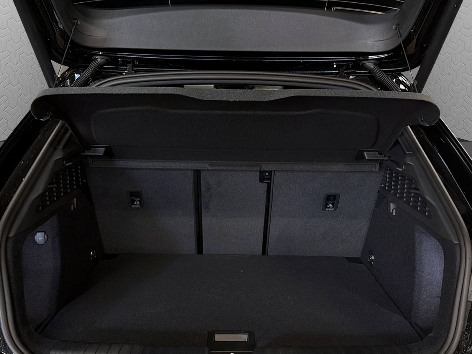 AUDI A3 Sportback TFSI 150 kW quattro S line S tronic-image-13