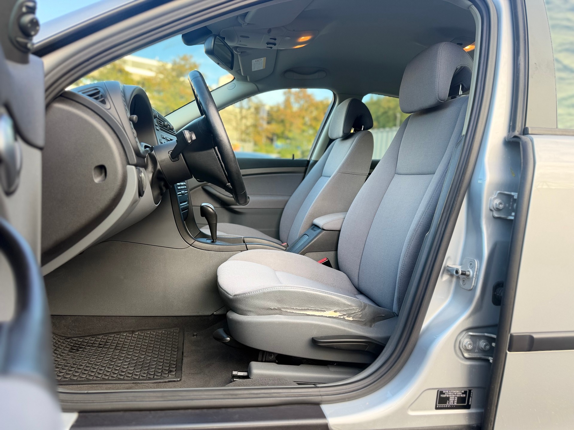 SAAB 9-3 2.0t Linear-image-15