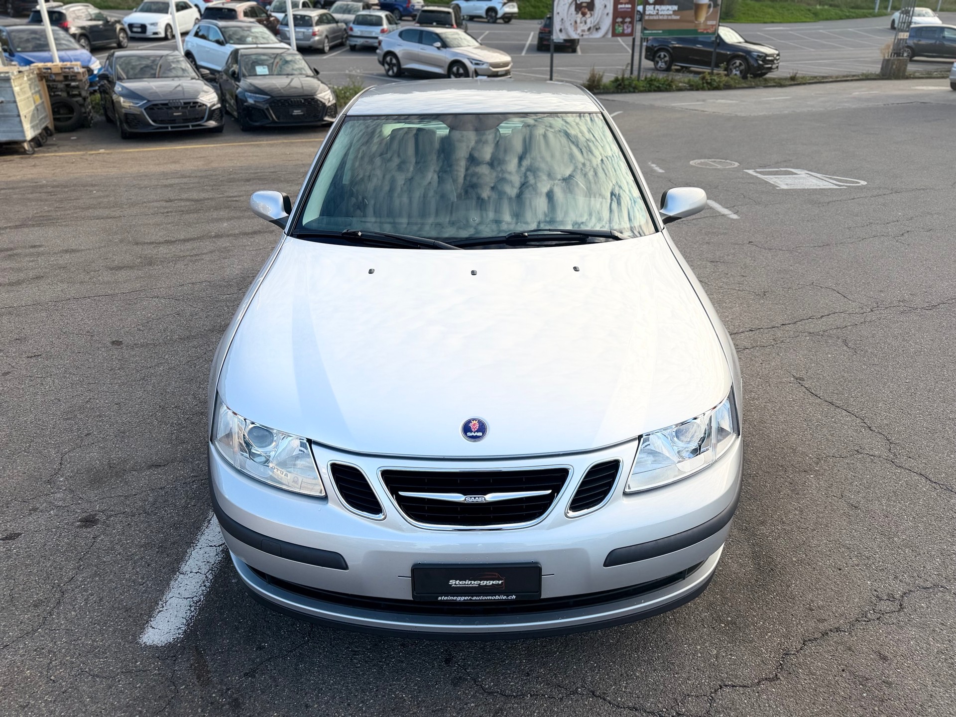 SAAB 9-3 2.0t Linear-showroom-element-2