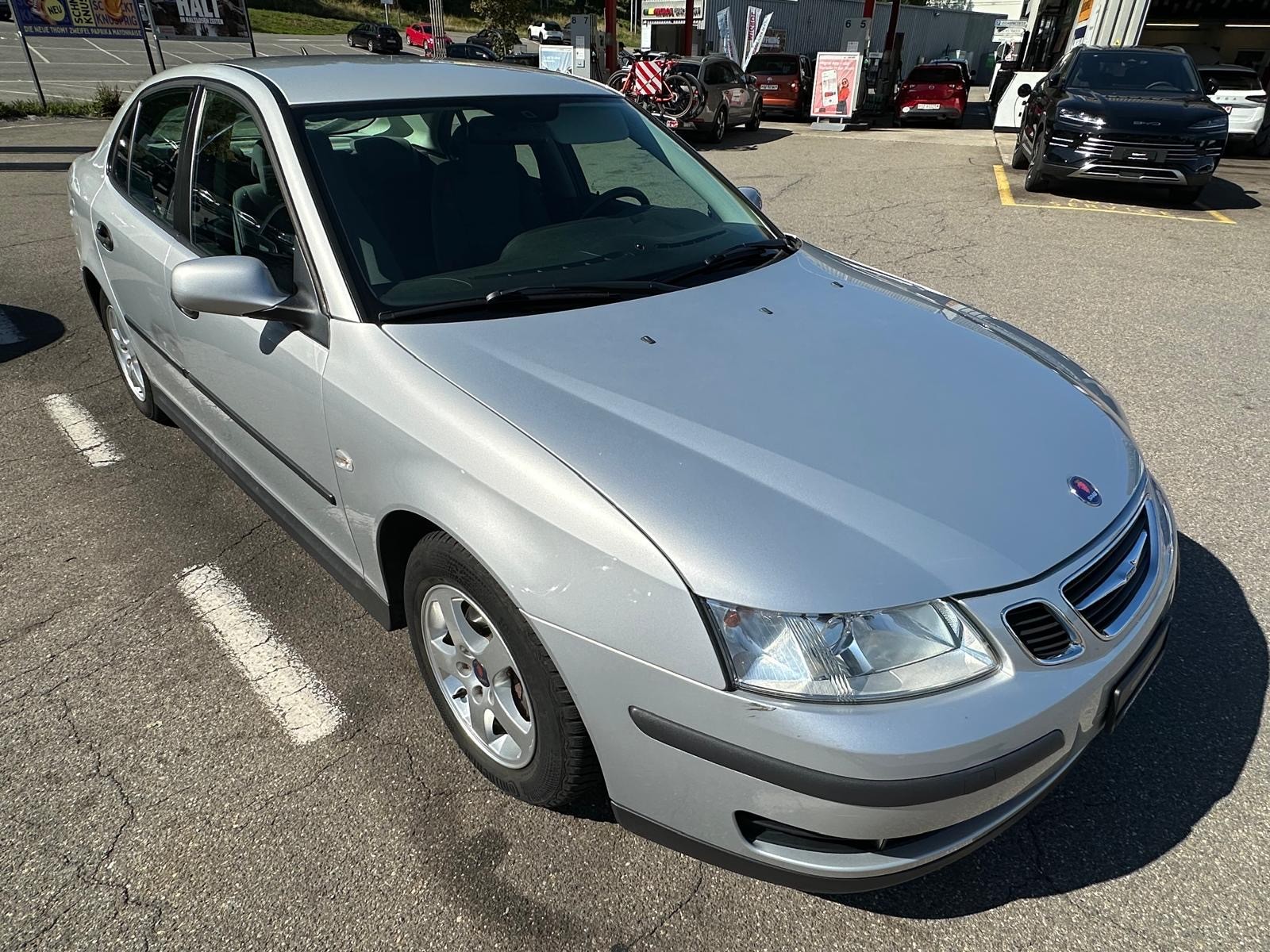 SAAB 9-3 2.0t Linear-image-1