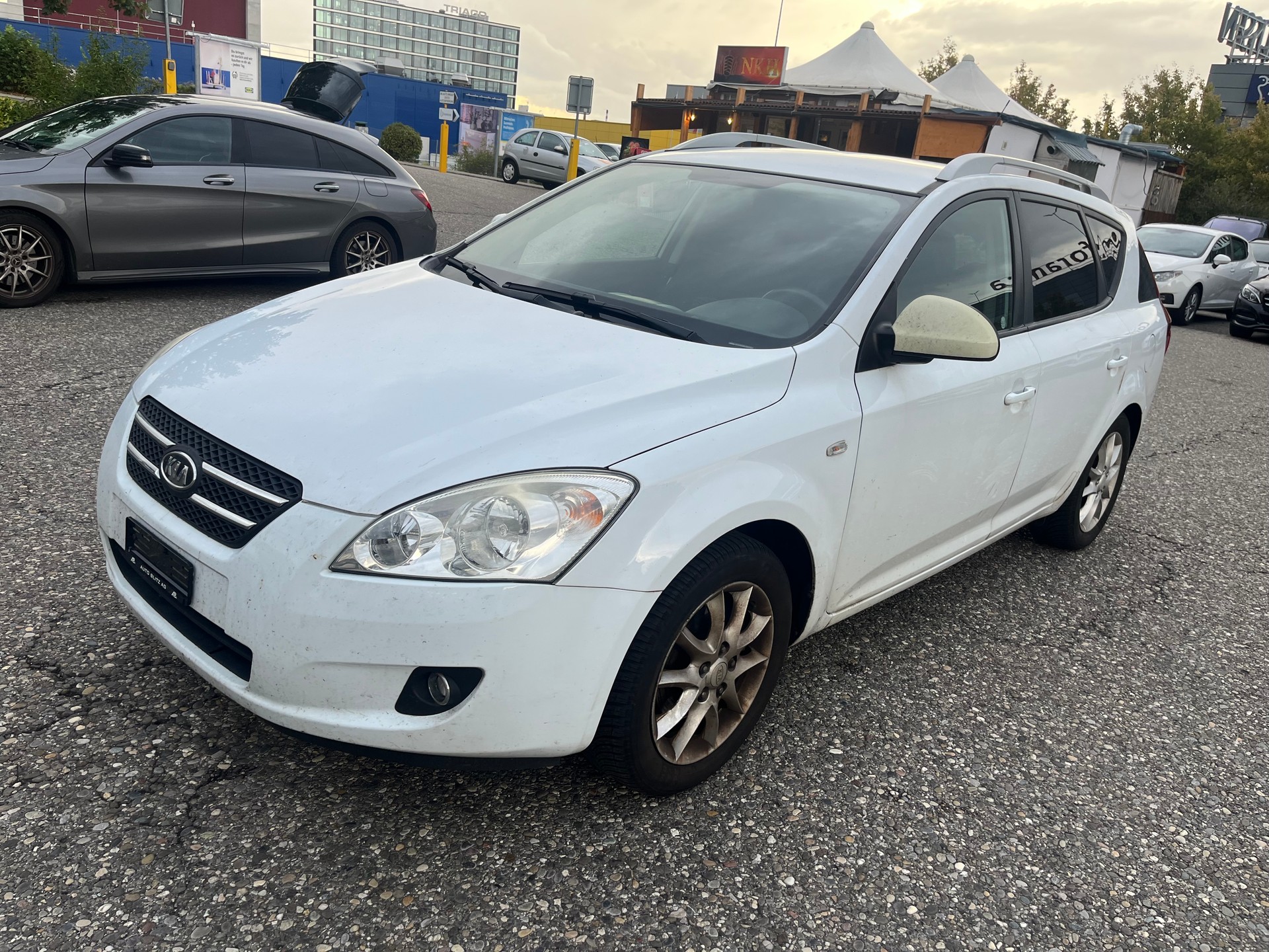 KIA Cee'd Sporty Wagon 1.4 16V Eco-image-0