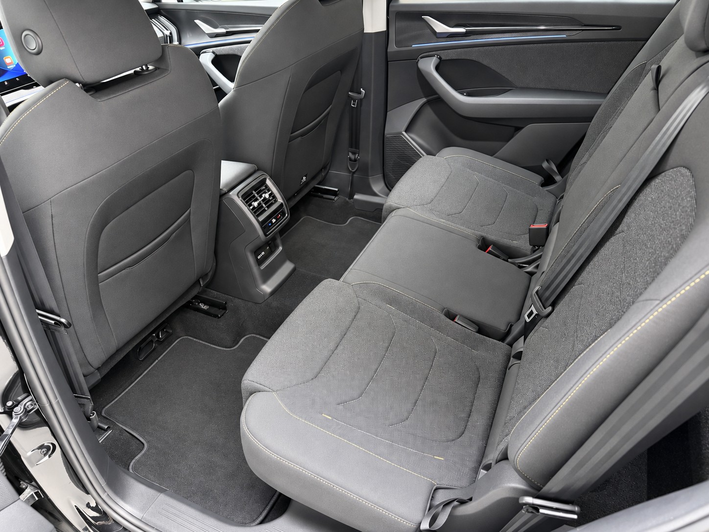 SKODA Kodiaq 2.0 TDI Selection-image-14