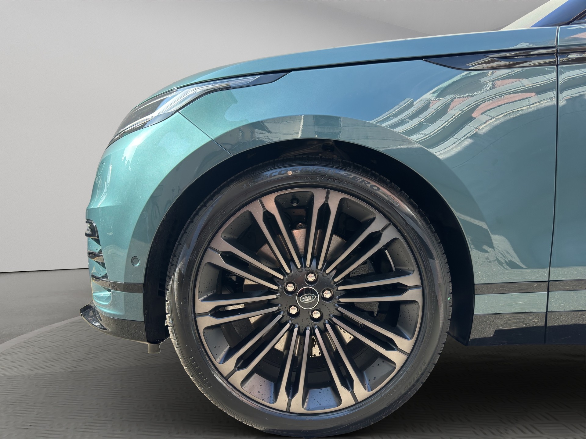 LAND ROVER Range Rover Velar 2.0 P400e Dynamic SE-image-12