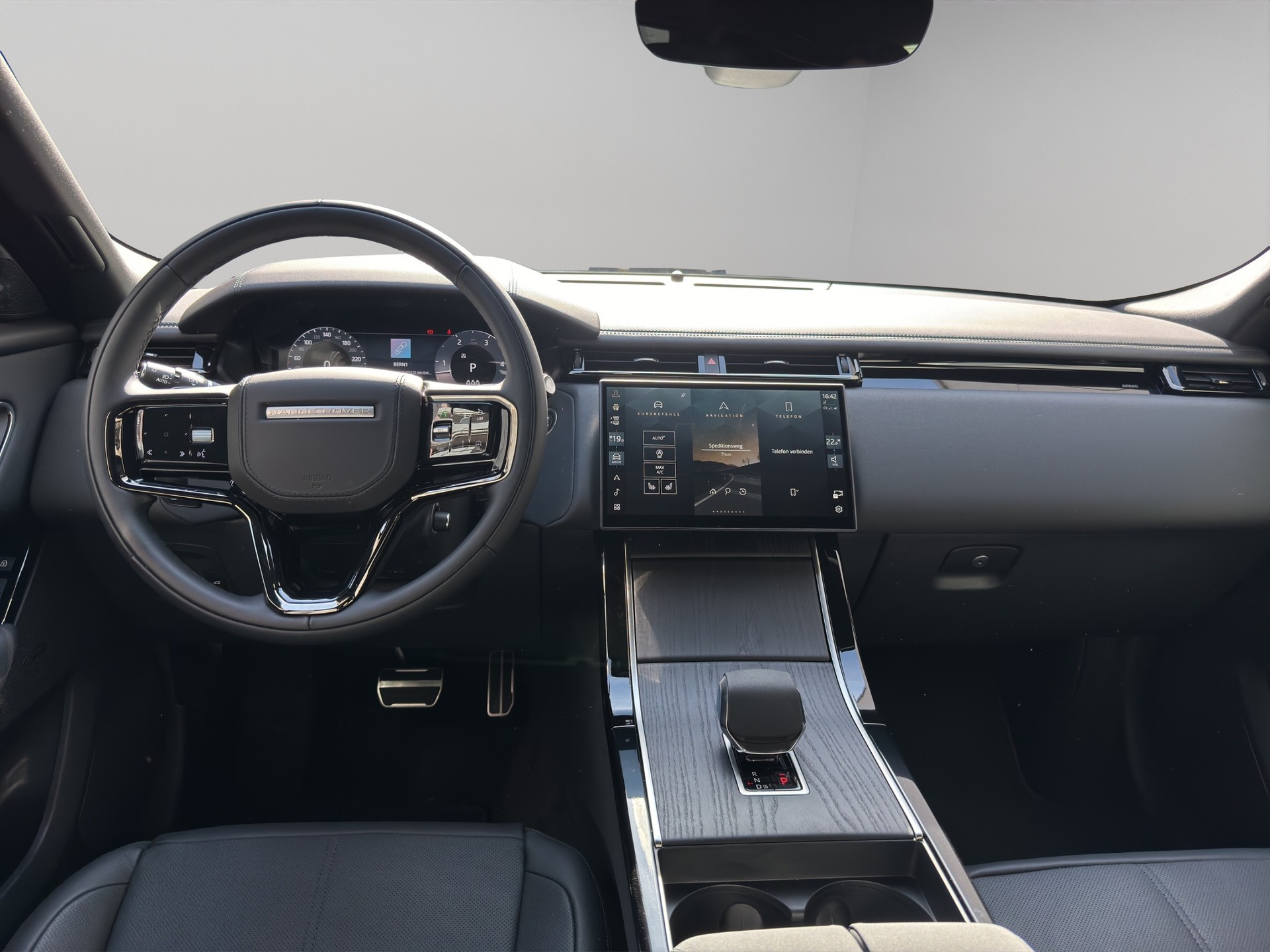 LAND ROVER Range Rover Velar 2.0 P400e Dynamic SE-image-7
