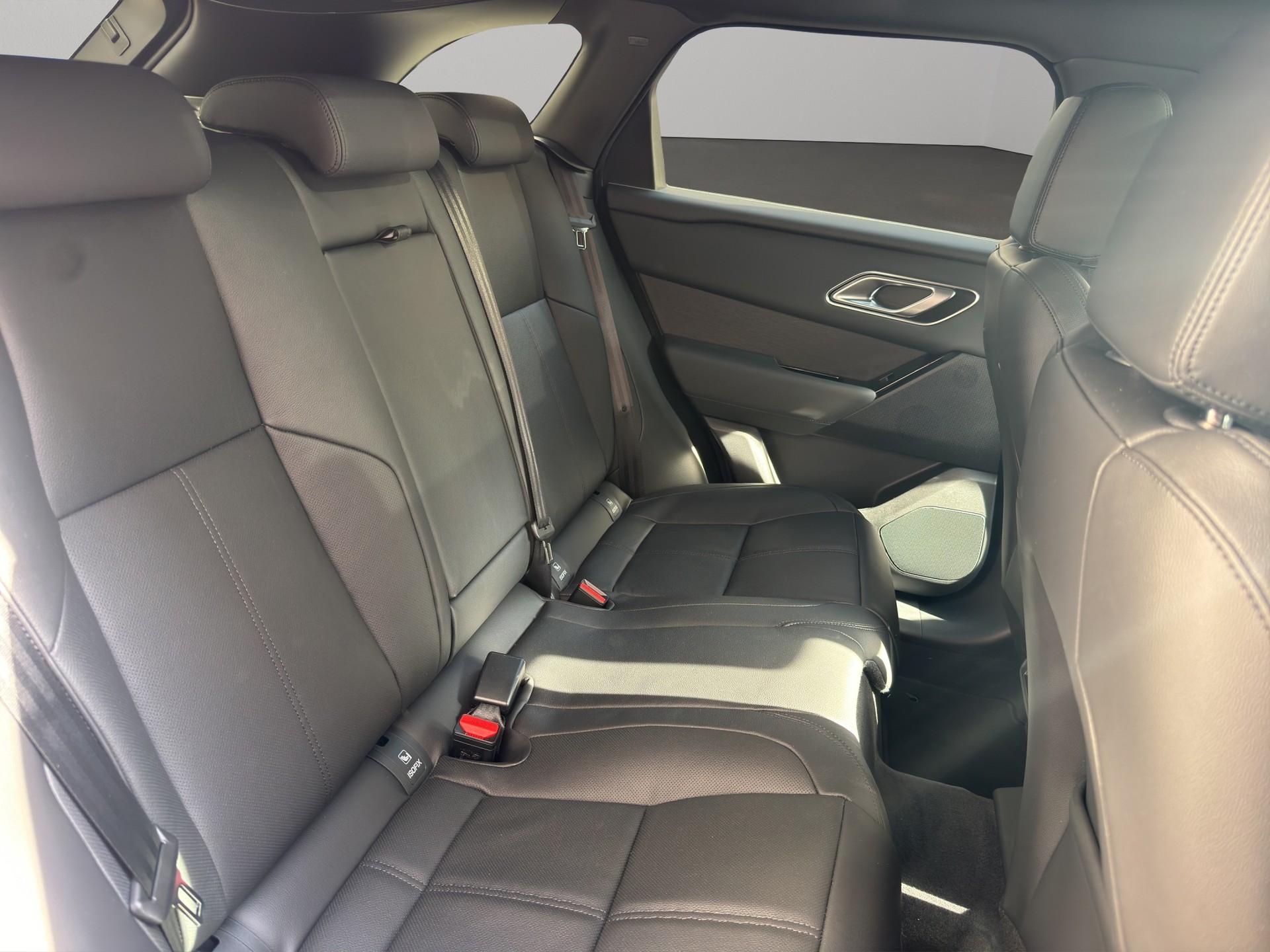 LAND ROVER Range Rover Velar 2.0 P400e Dynamic SE-image-10