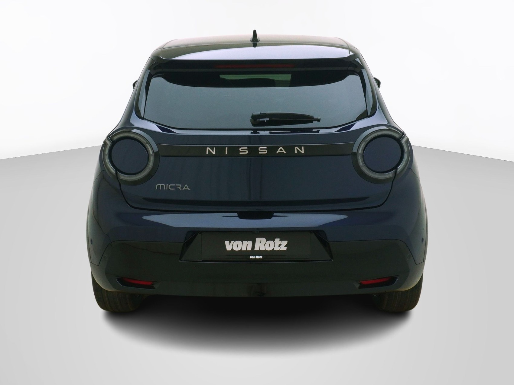 NISSAN Micra Evolve-showroom-element-2