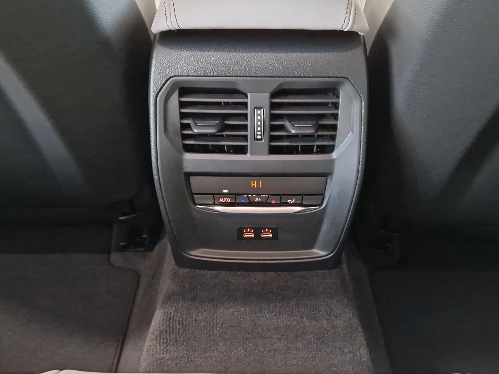 BMW M3 Competition M xDrive Limousine-image-18