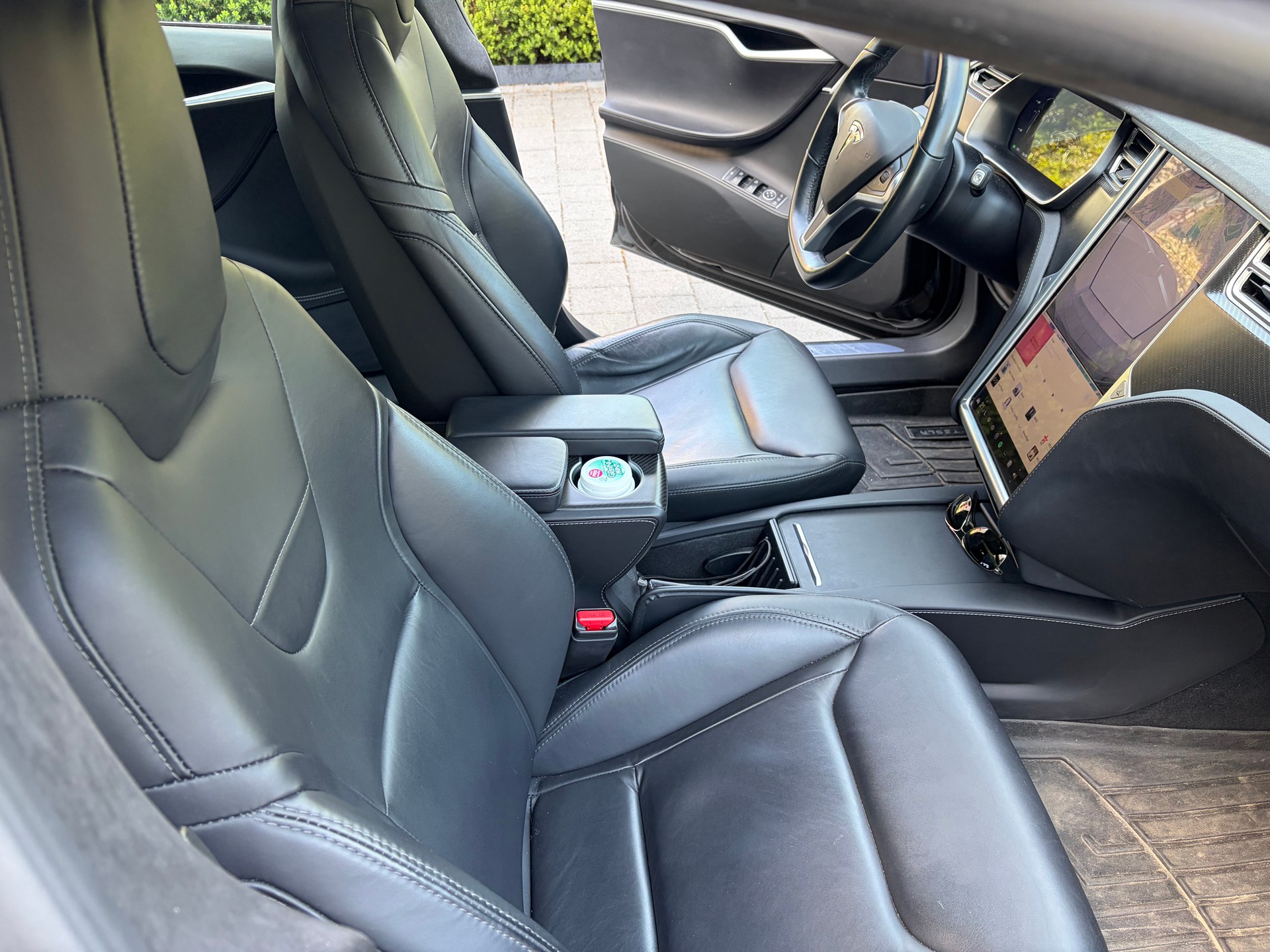 TESLA 90 D Gratis-supercharging-image-2