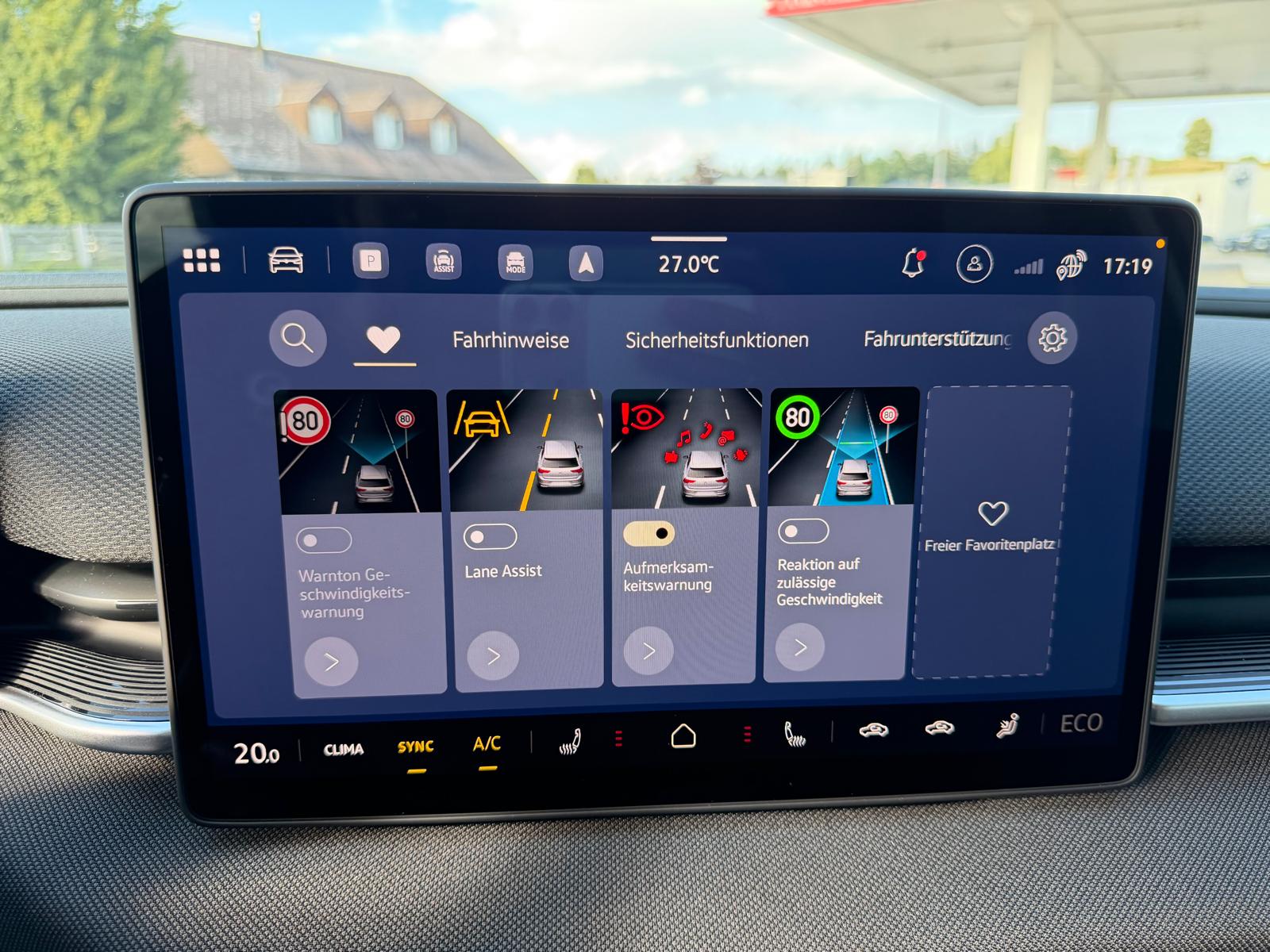 VW ID.Polo 52 kWh Life Edition One-image-19