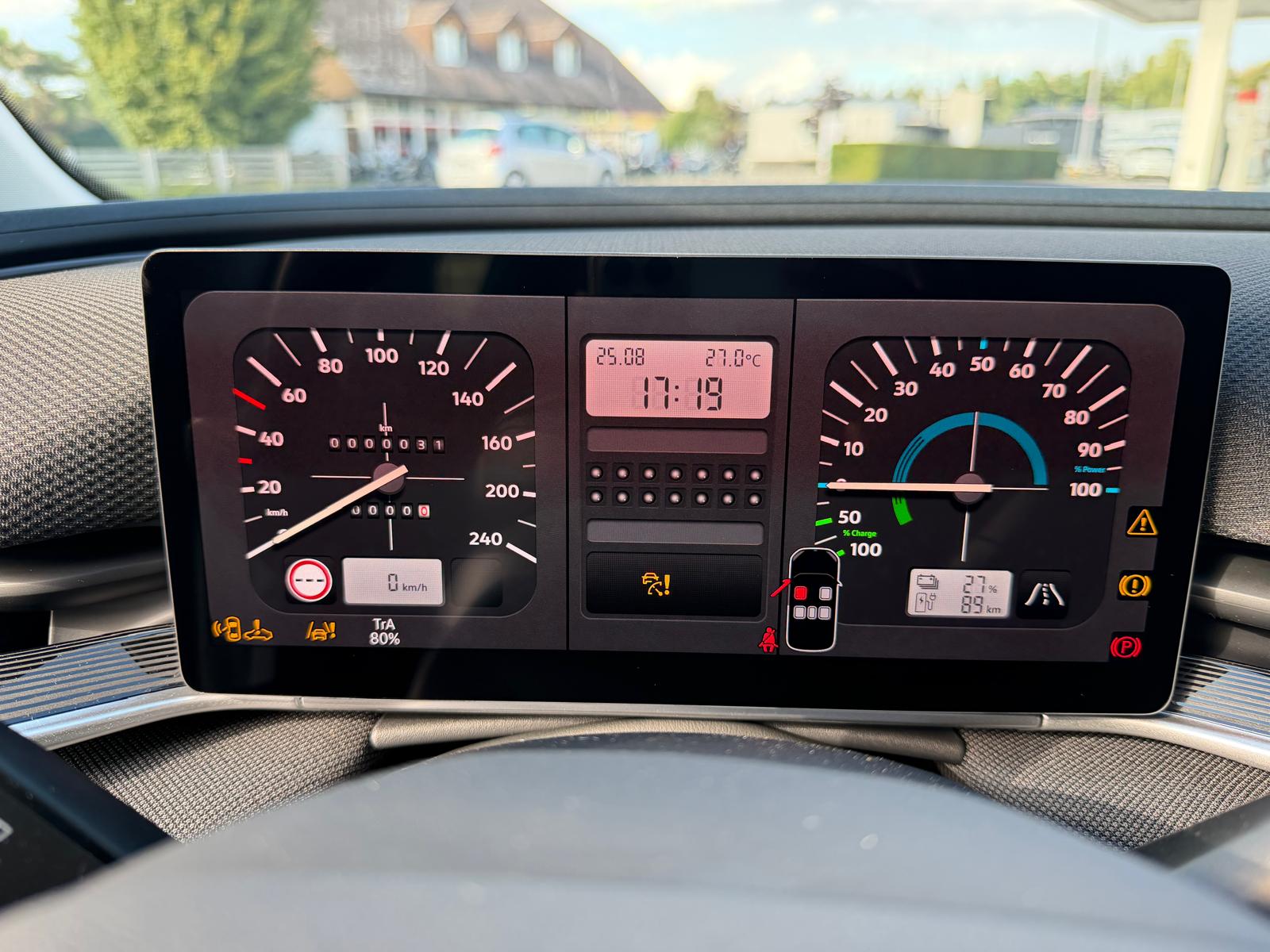 VW ID.Polo 52 kWh Life Edition One-image-21
