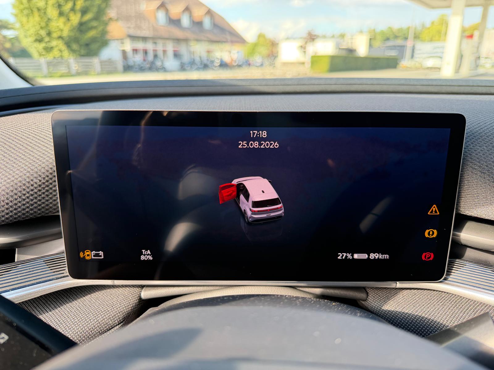 VW ID.Polo 52 kWh Life Edition One-image-15