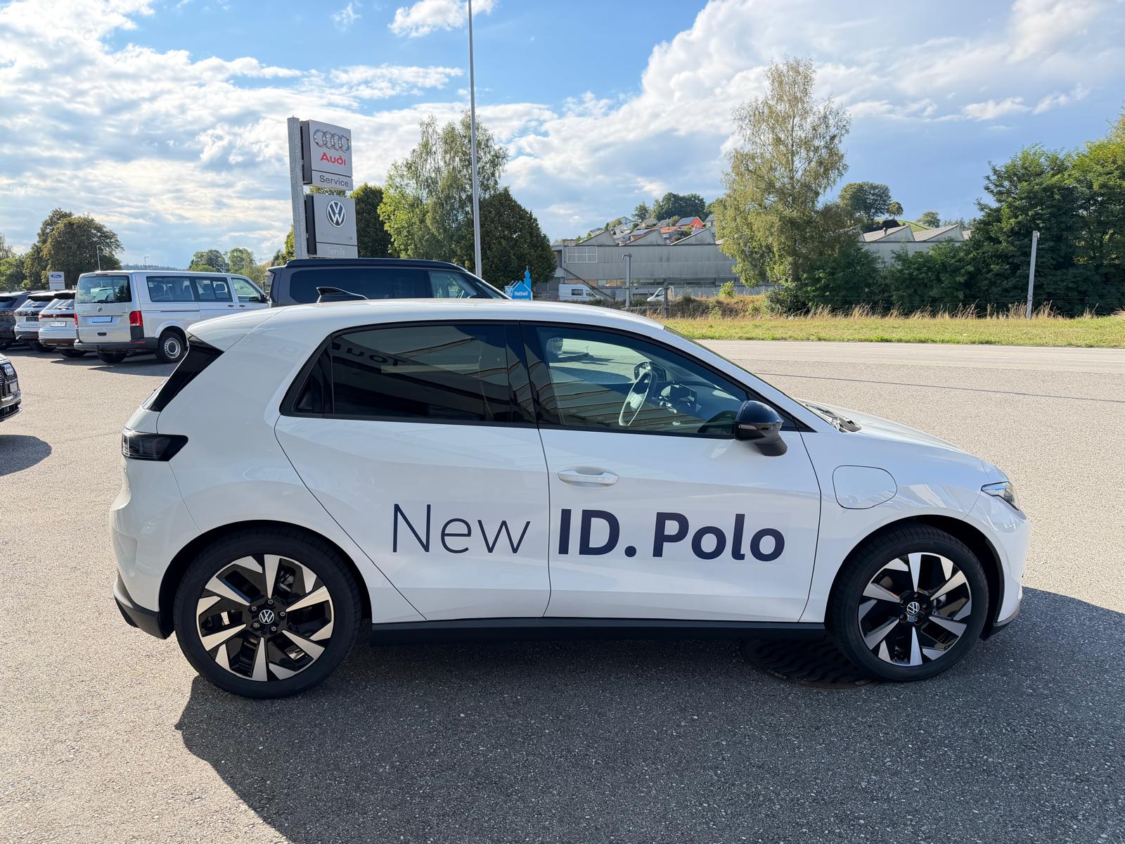 VW ID.Polo 52 kWh Life Edition One-image-5
