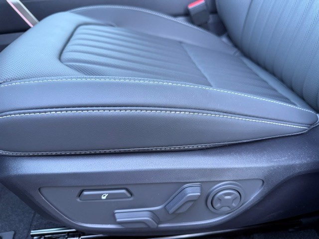 KIA Seltos 1.6 T-GDi GT-Line 2WD-image-8