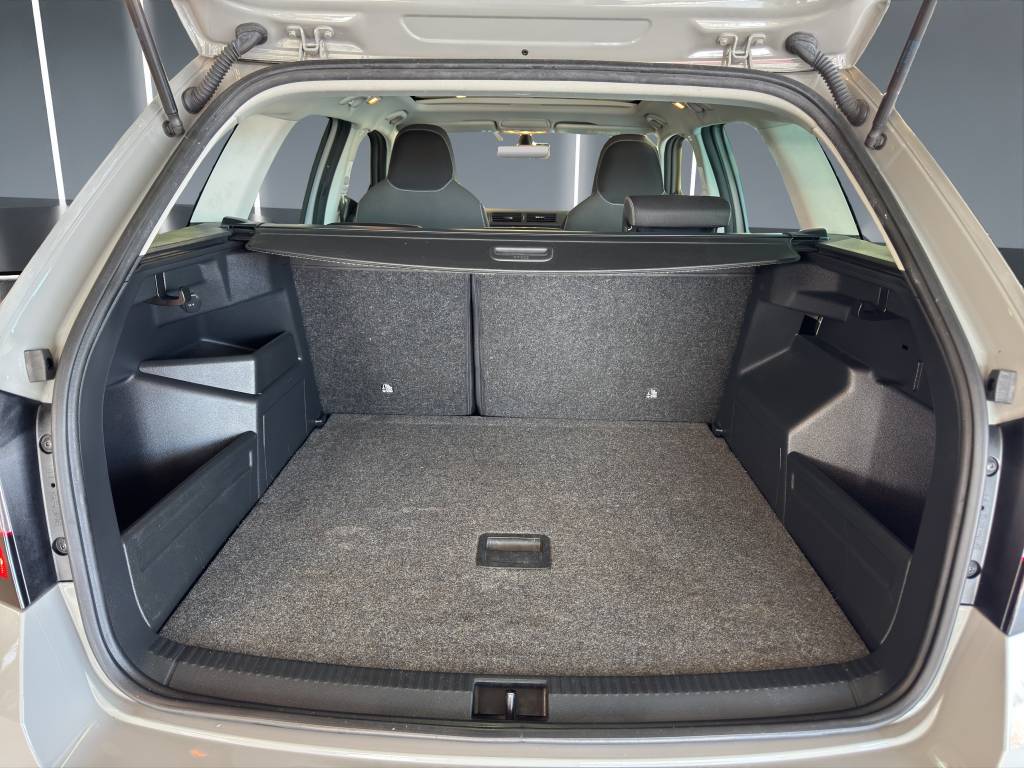 SKODA Fabia 1.0 TSI Monte Carlo DSG-image-11