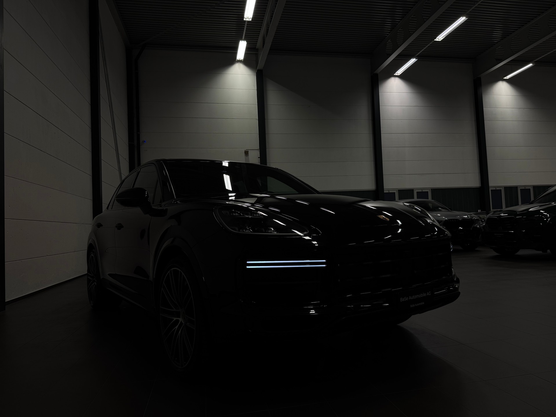 PORSCHE Cayenne Turbo-image-7