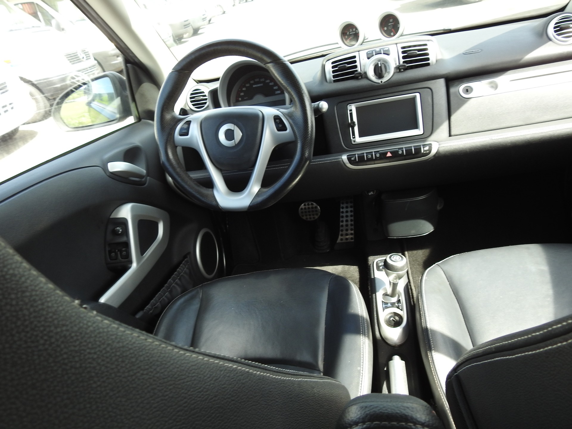 SMART fortwo Brabus Xclusive softouch-image-17