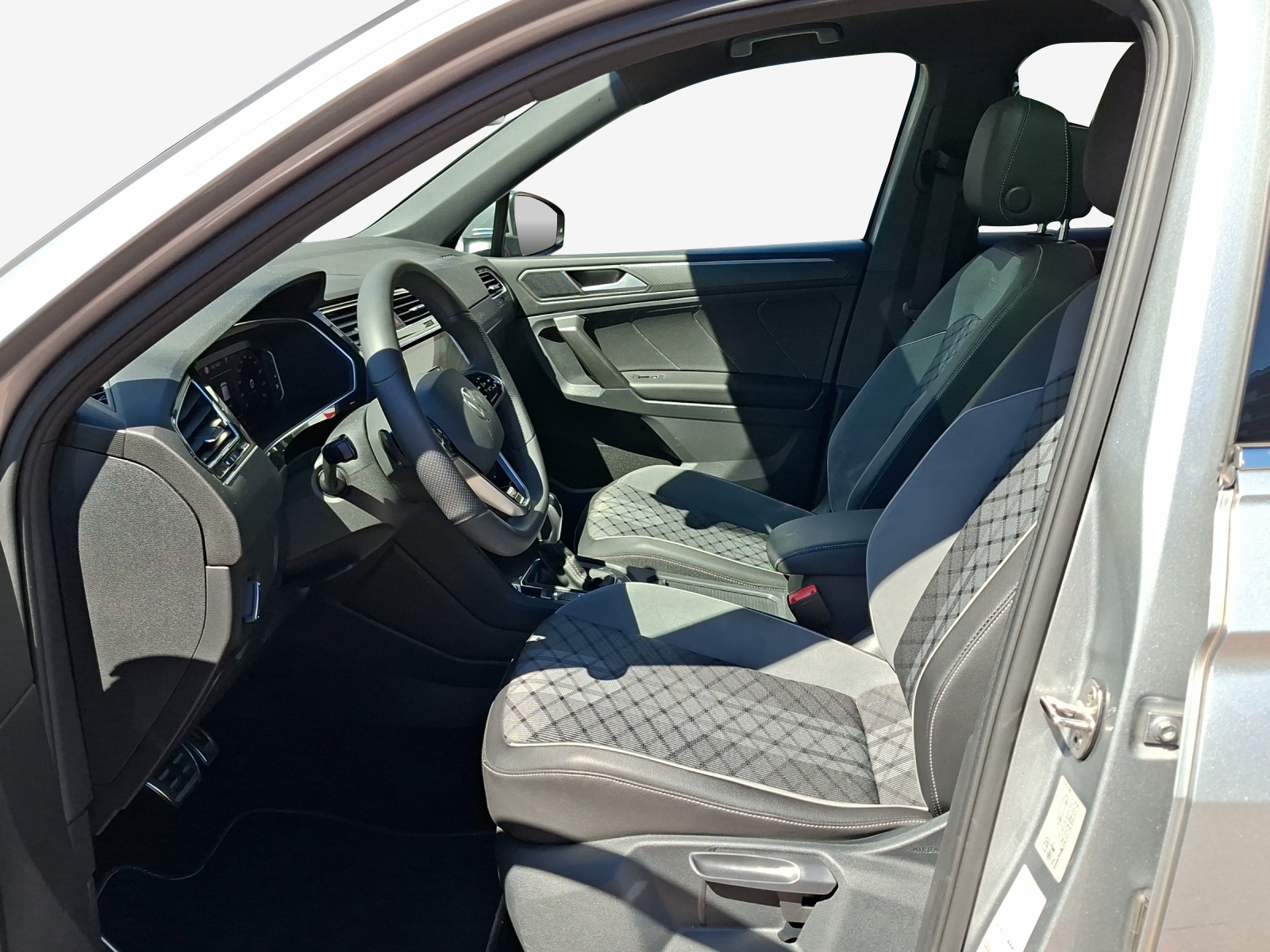VW Tiguan Allspace 2.0 TDI SCR R-Line 4Motion DSG-image-7