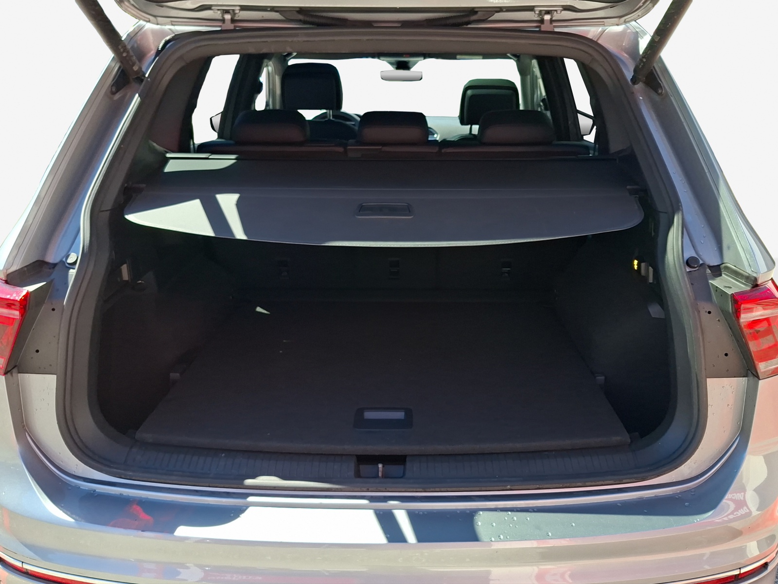 VW Tiguan Allspace 2.0 TDI SCR R-Line 4Motion DSG-image-12
