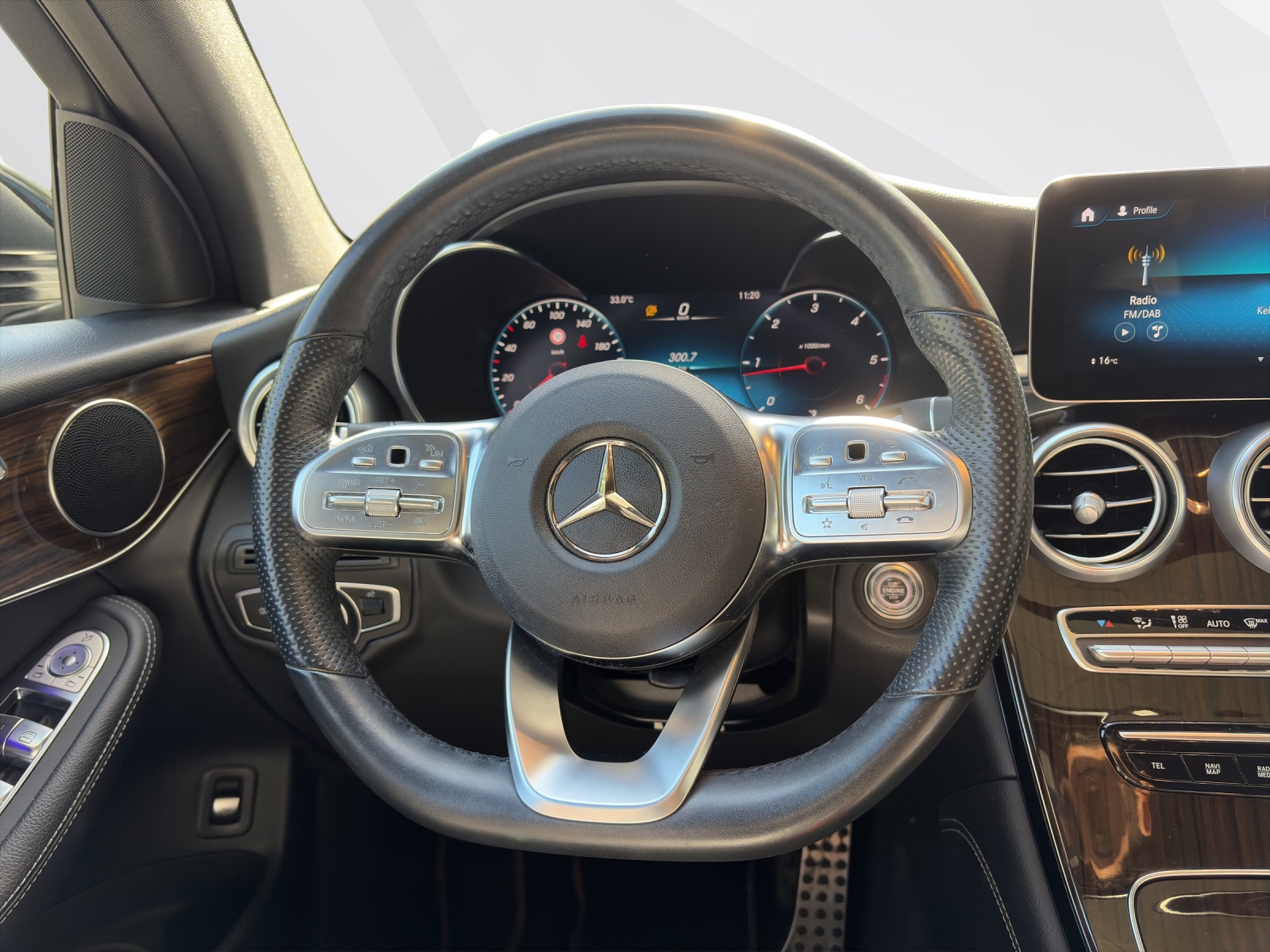 MERCEDES-BENZ GLC 220 d AMG Line 4m Coupé-image-11