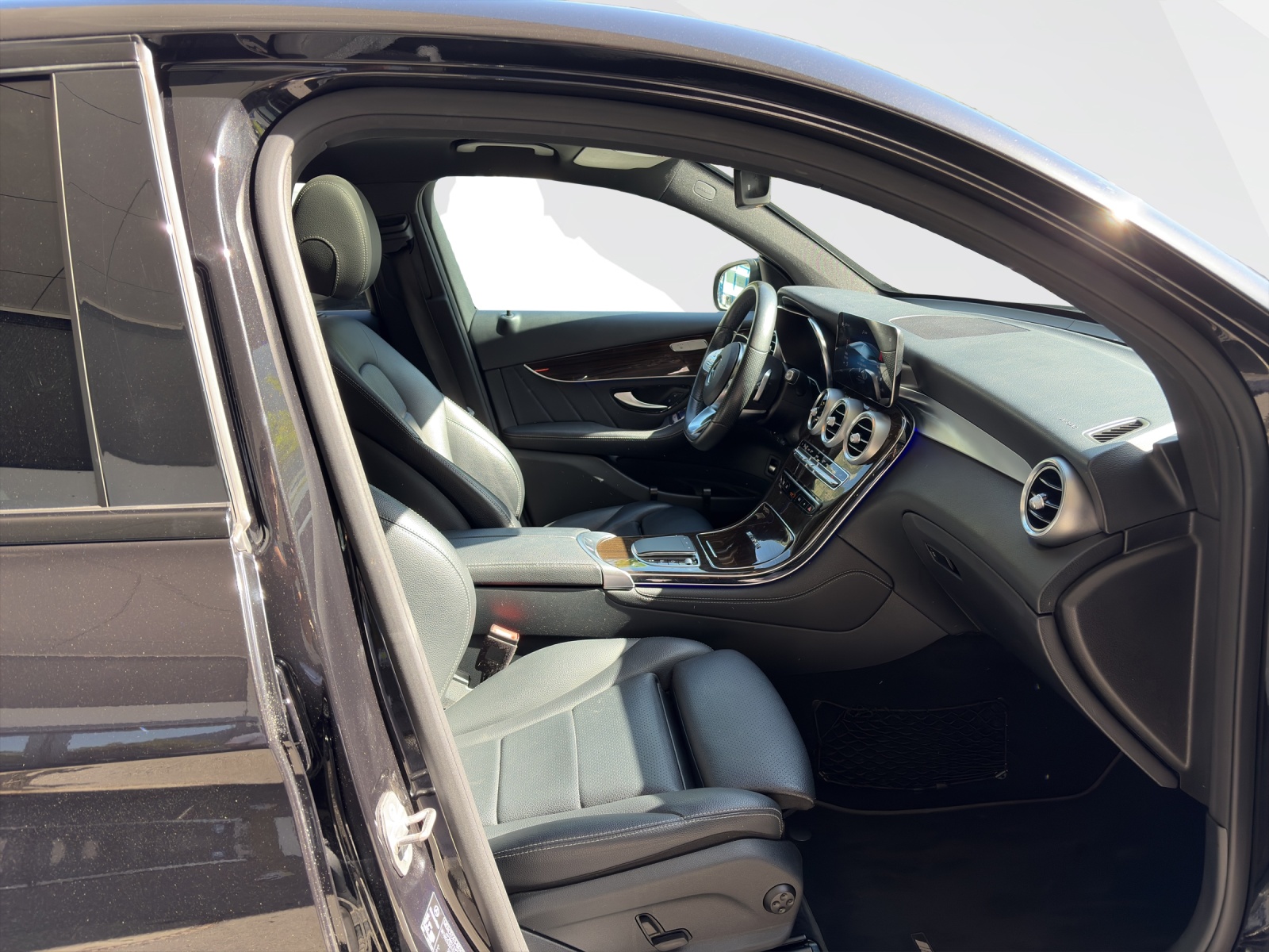 MERCEDES-BENZ GLC 220 d AMG Line 4m Coupé-image-16
