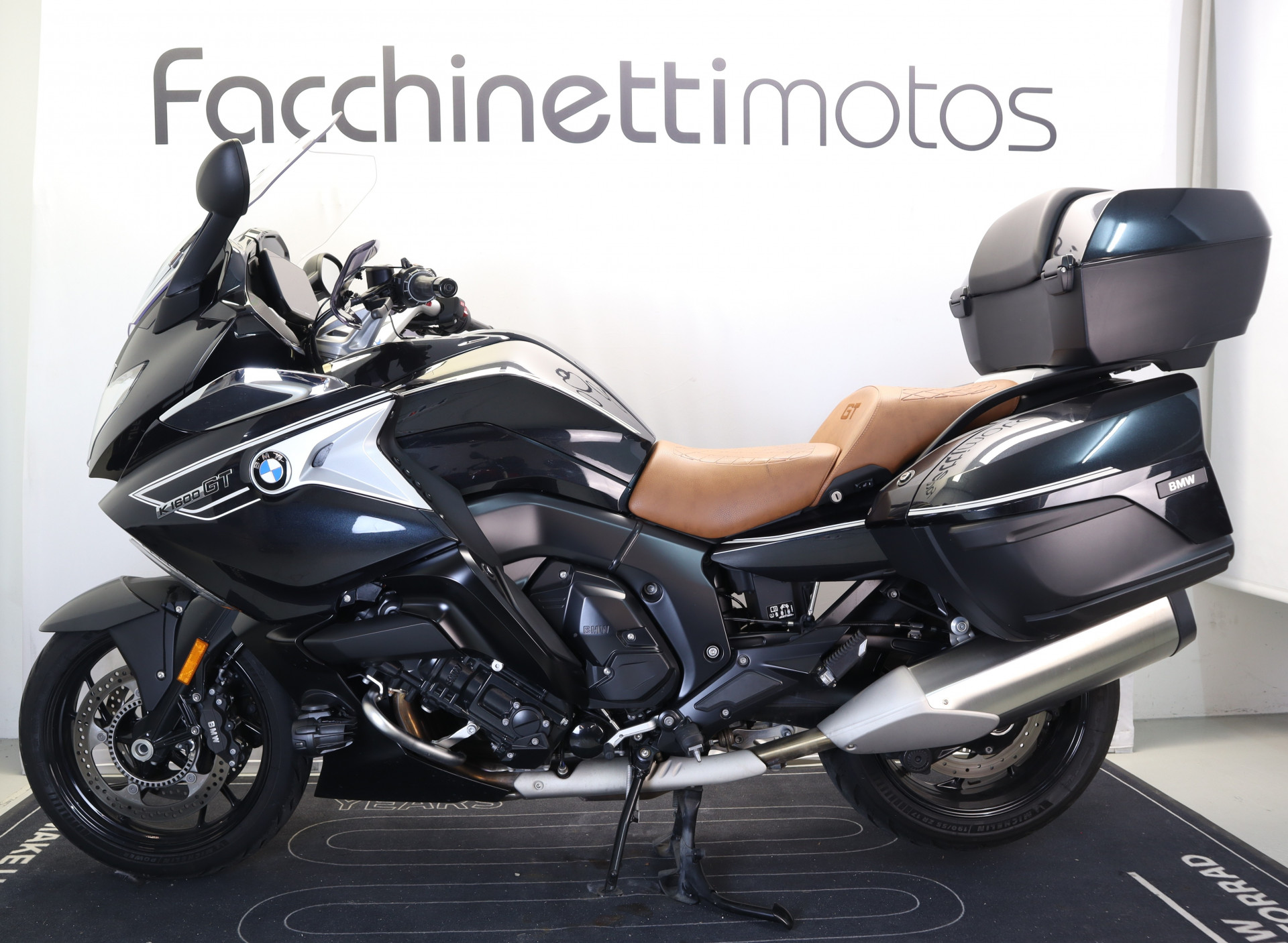 BMW K 1600 GT ** Garantie Constructeur jusqu'en 2028 **-showroom-element-1